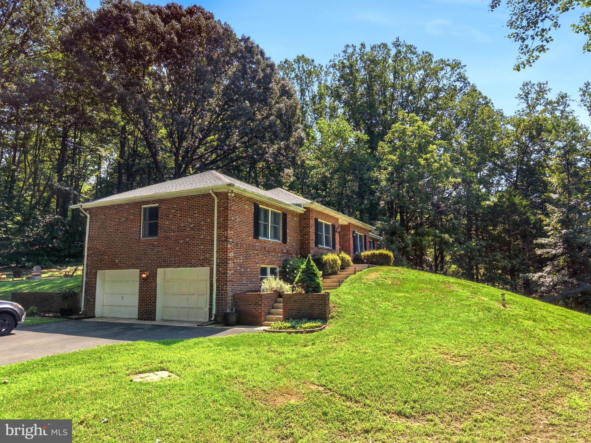 2641 DOGWOOD LANE