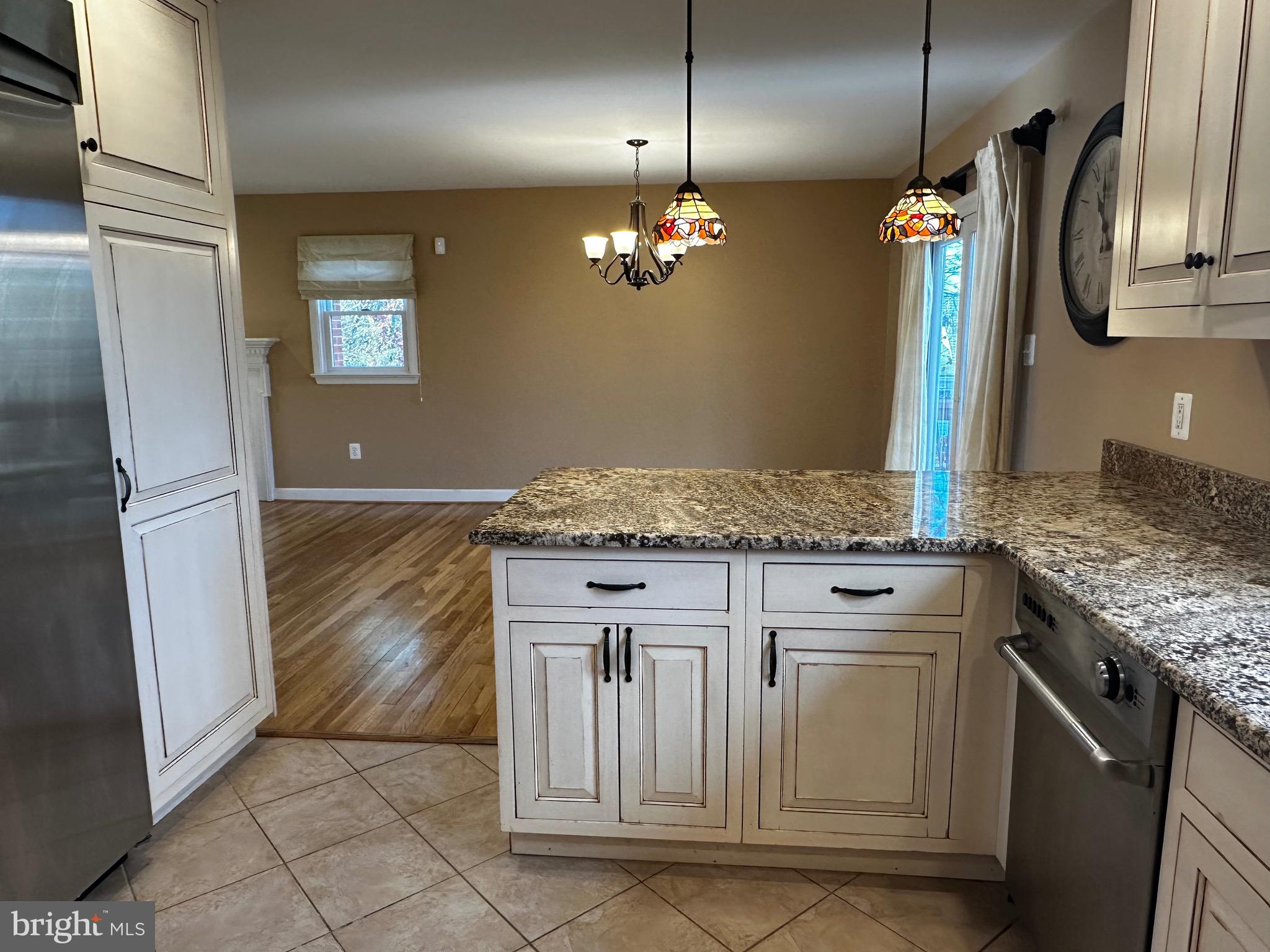 FOXHALL - Residential Lease