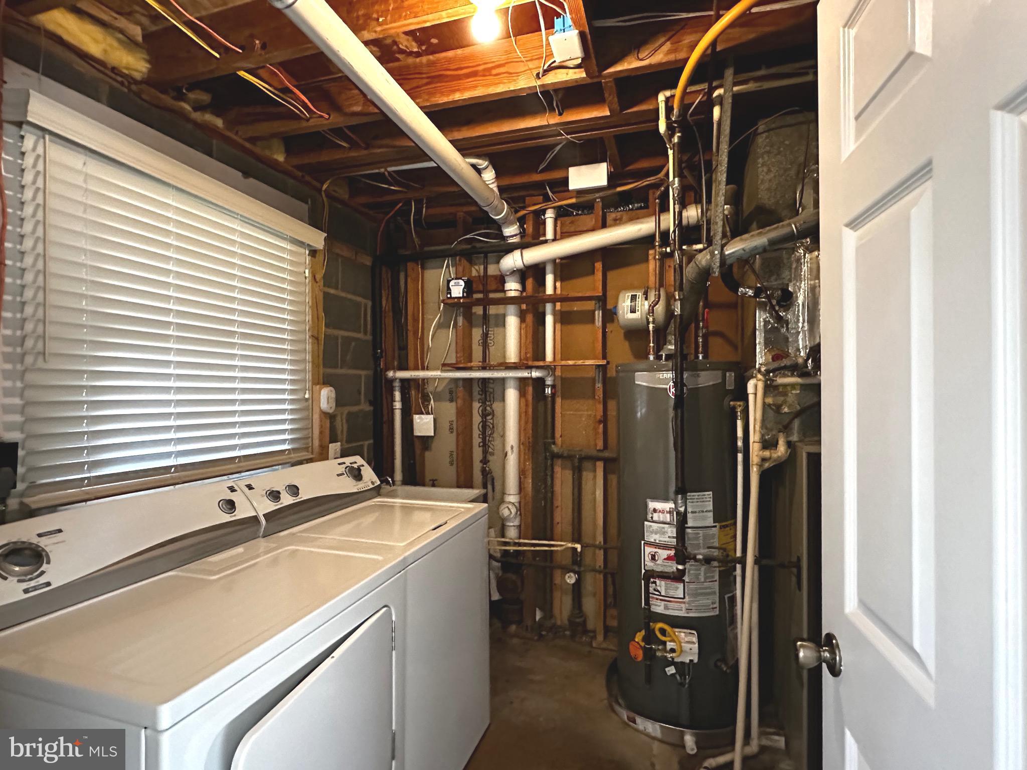 FOXHALL - Residential Lease