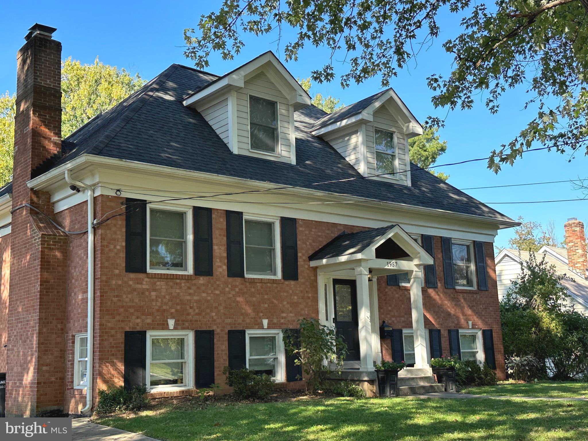 FOXHALL - Residential Lease