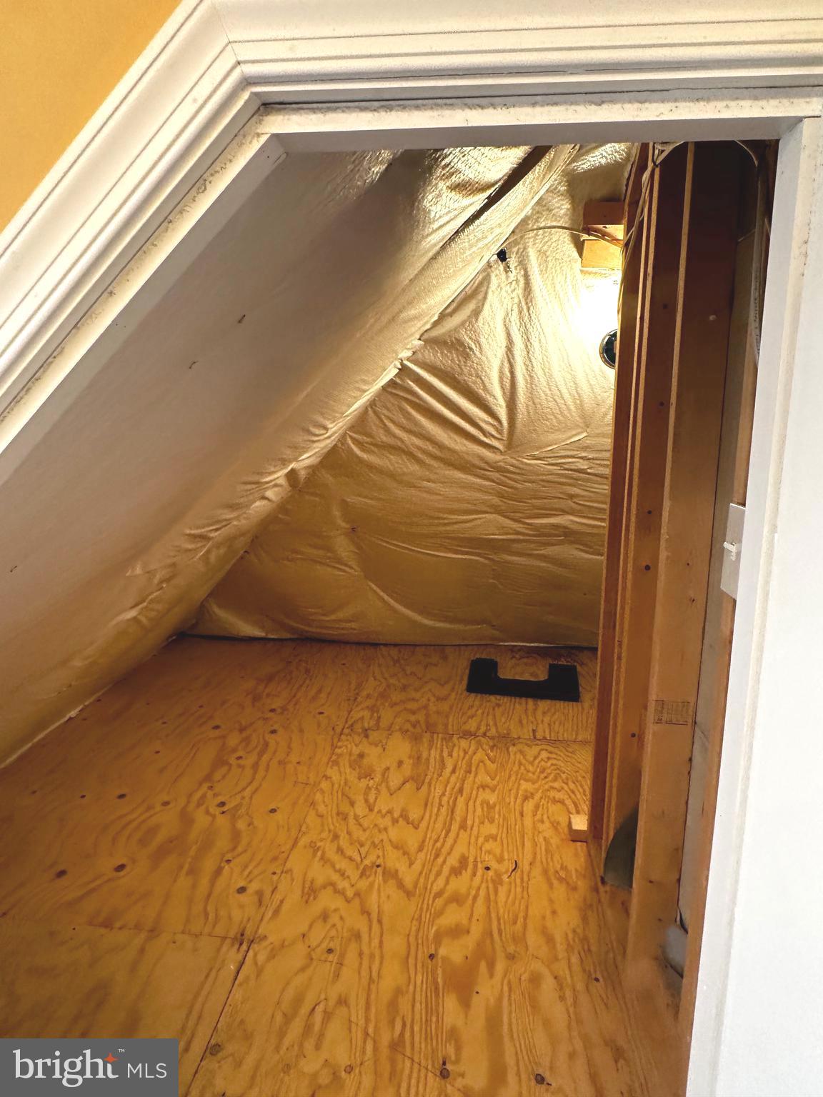 FOXHALL - Residential Lease