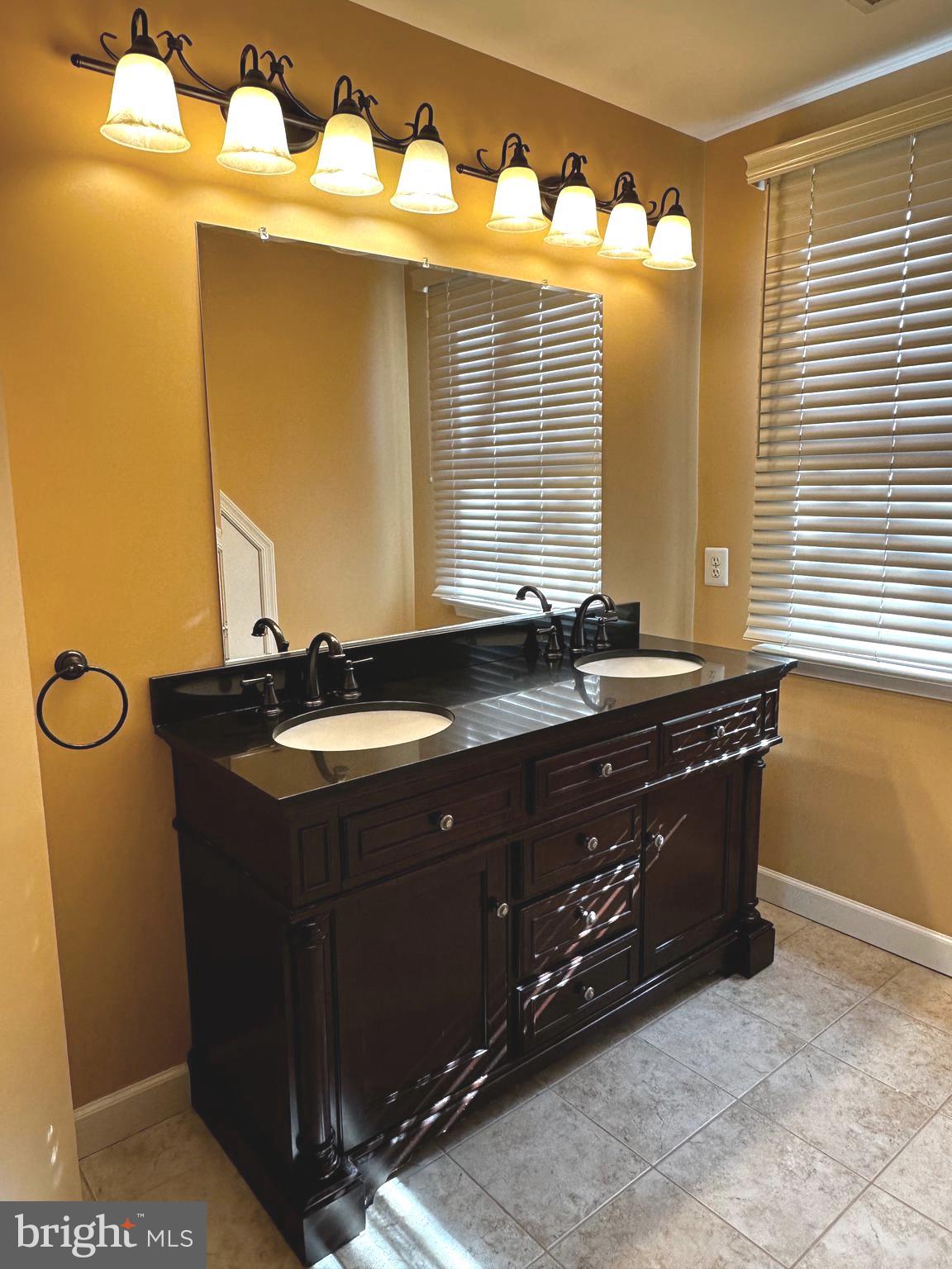 FOXHALL - Residential Lease