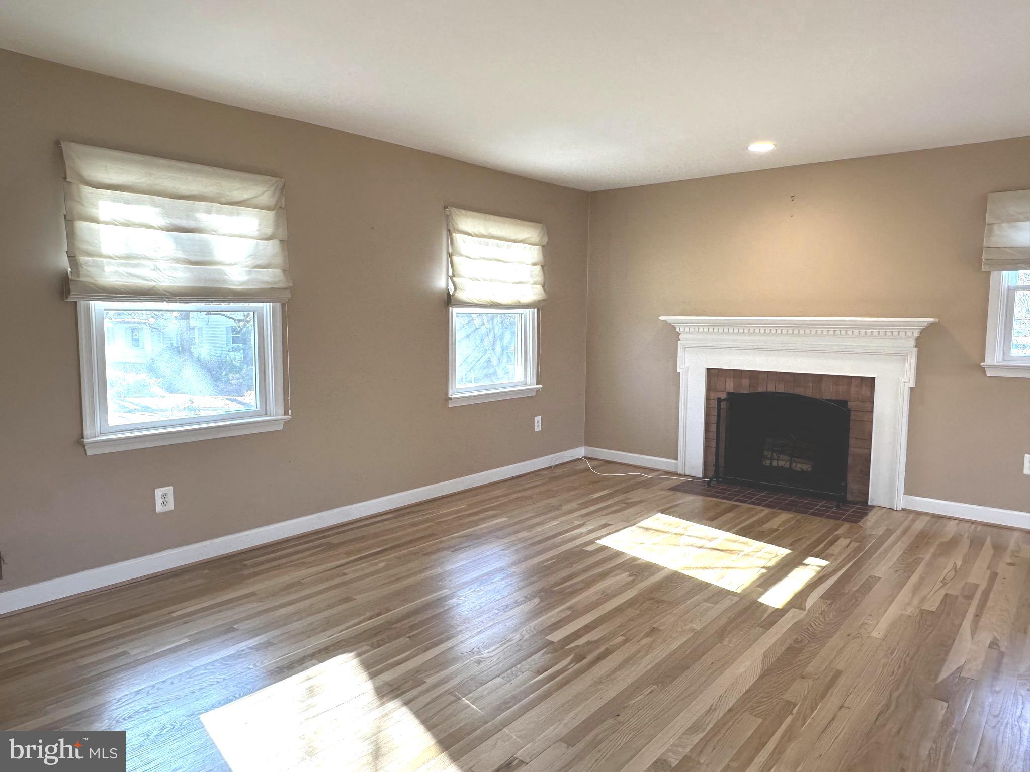 FOXHALL - Residential Lease