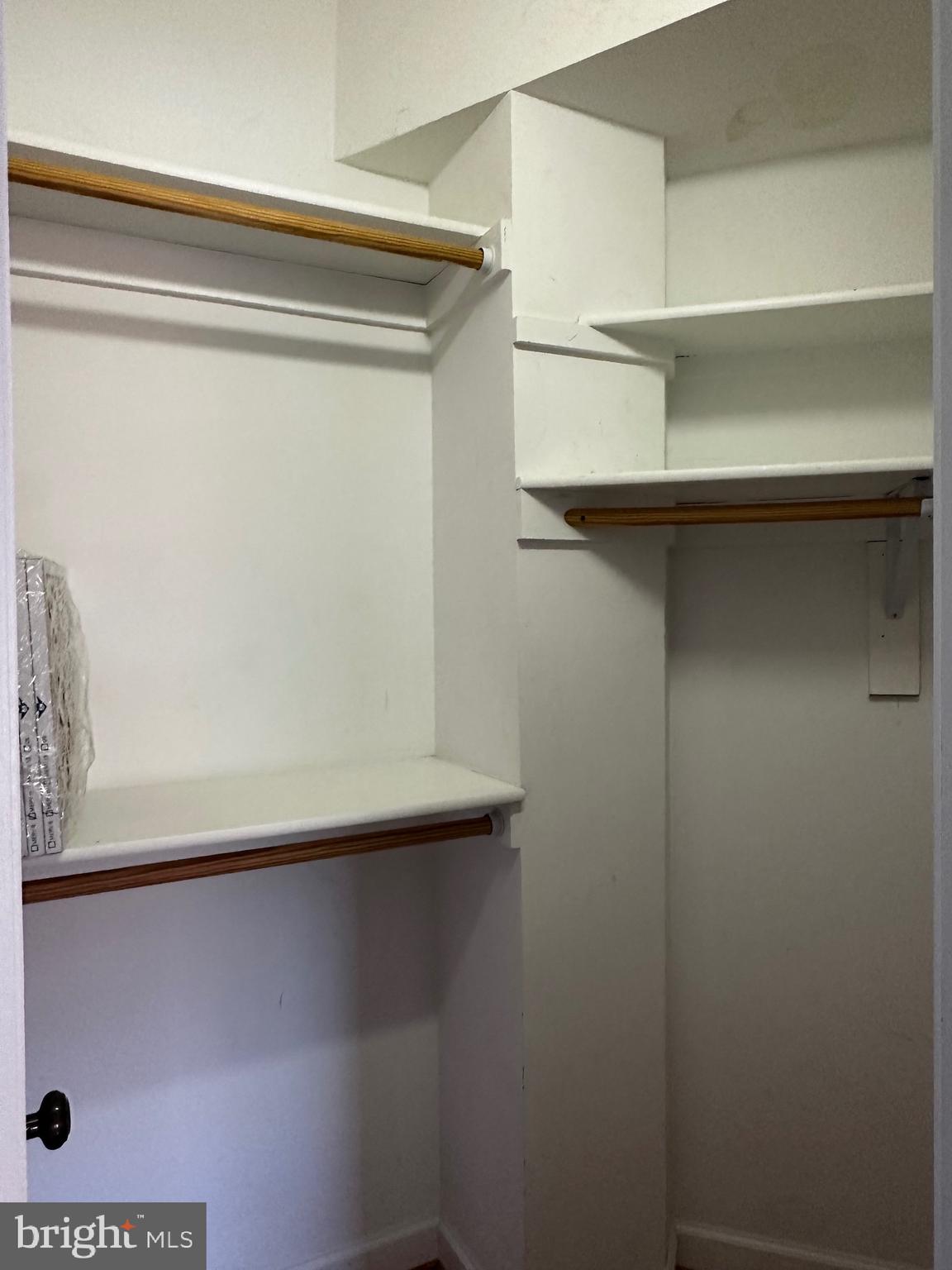 FOXHALL - Residential Lease