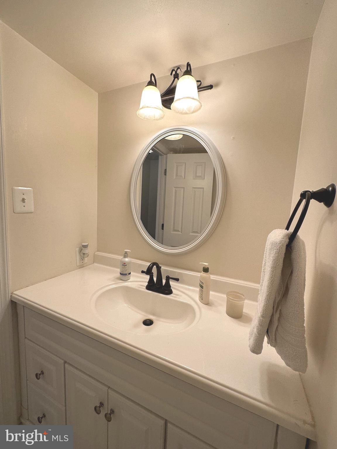 FOXHALL - Residential Lease