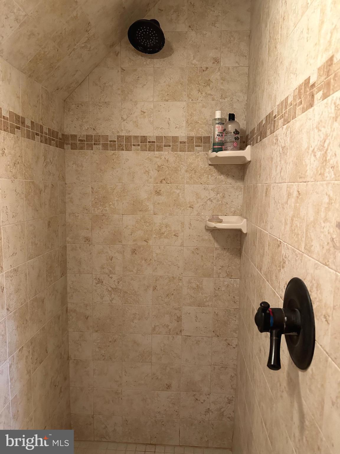 FOXHALL - Residential Lease