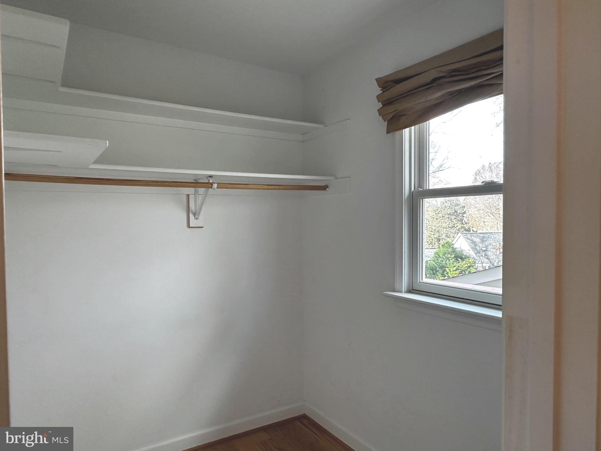 FOXHALL - Residential Lease