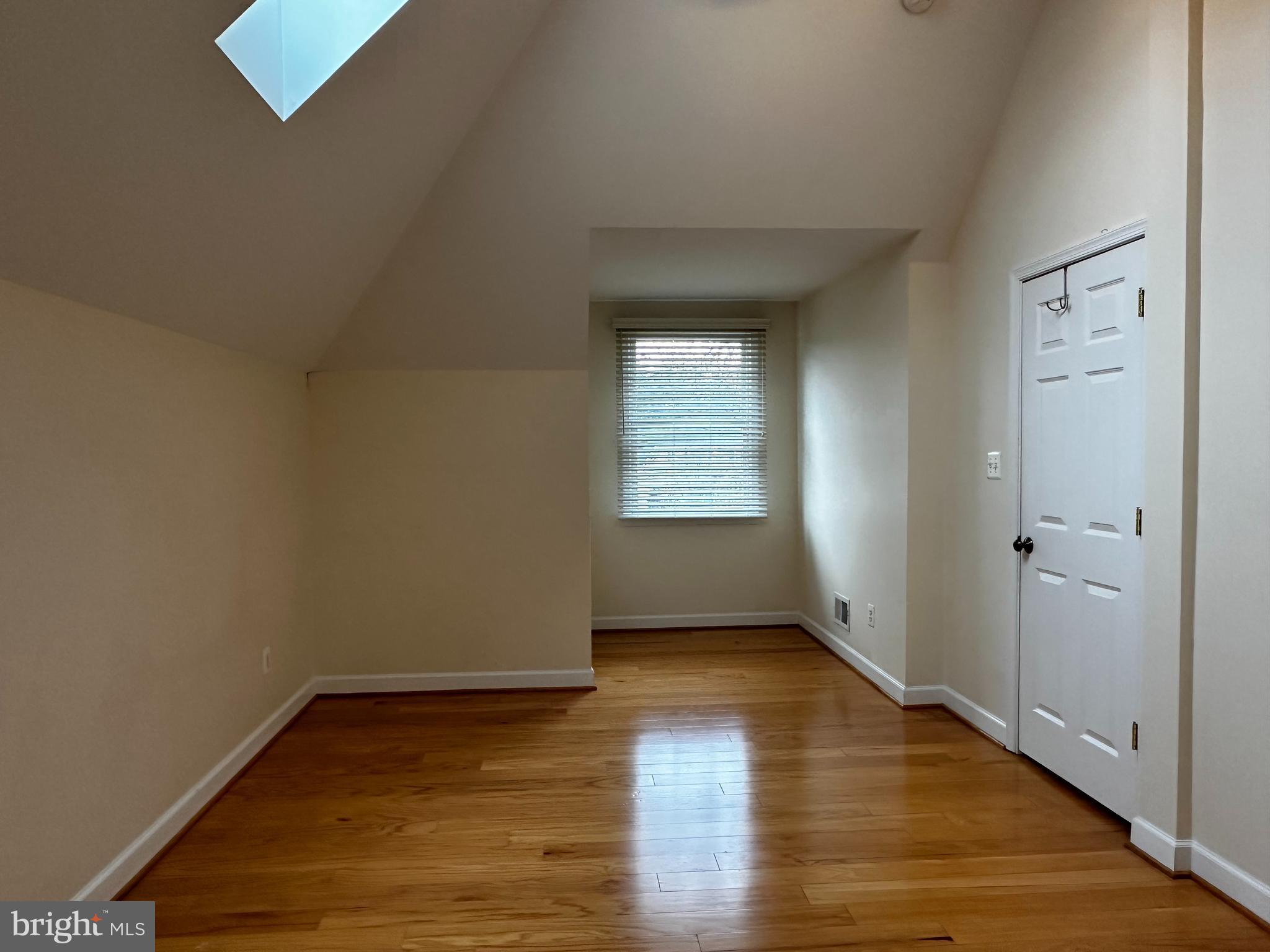 FOXHALL - Residential Lease