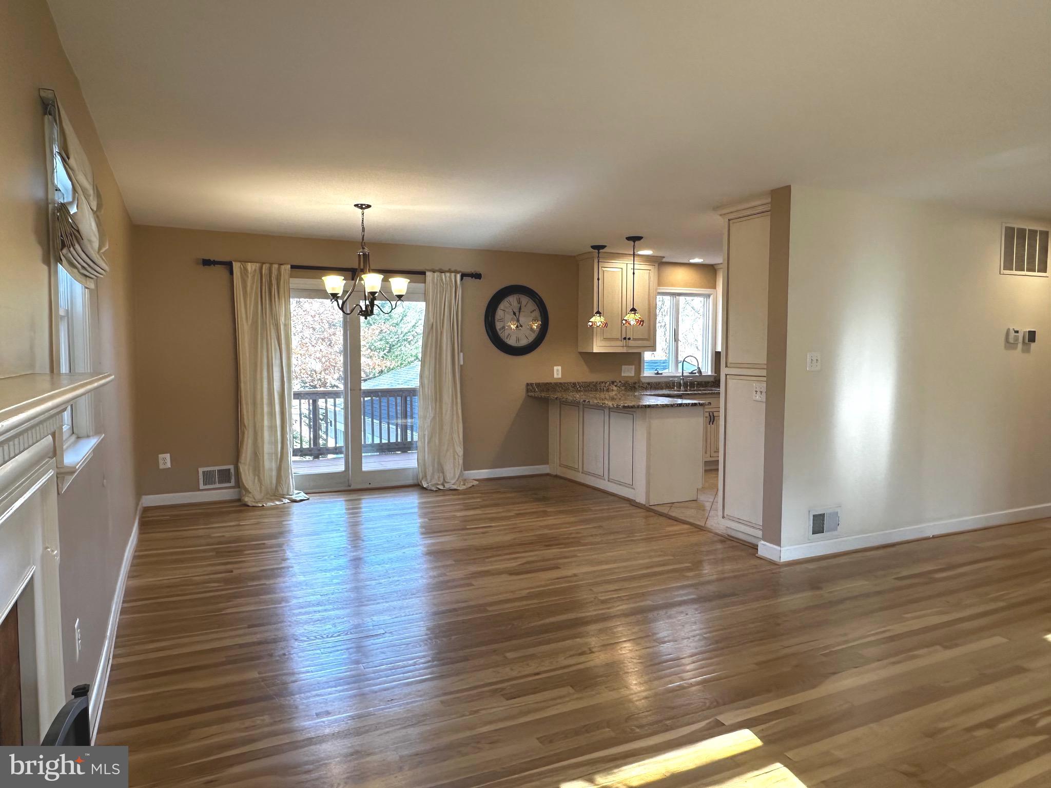 FOXHALL - Residential Lease