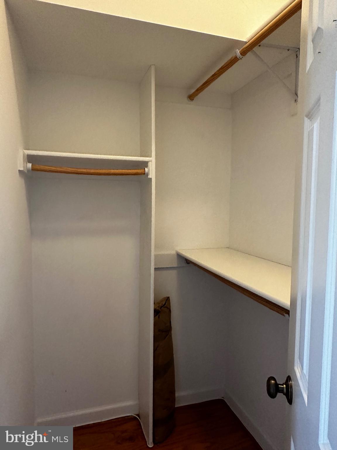 FOXHALL - Residential Lease