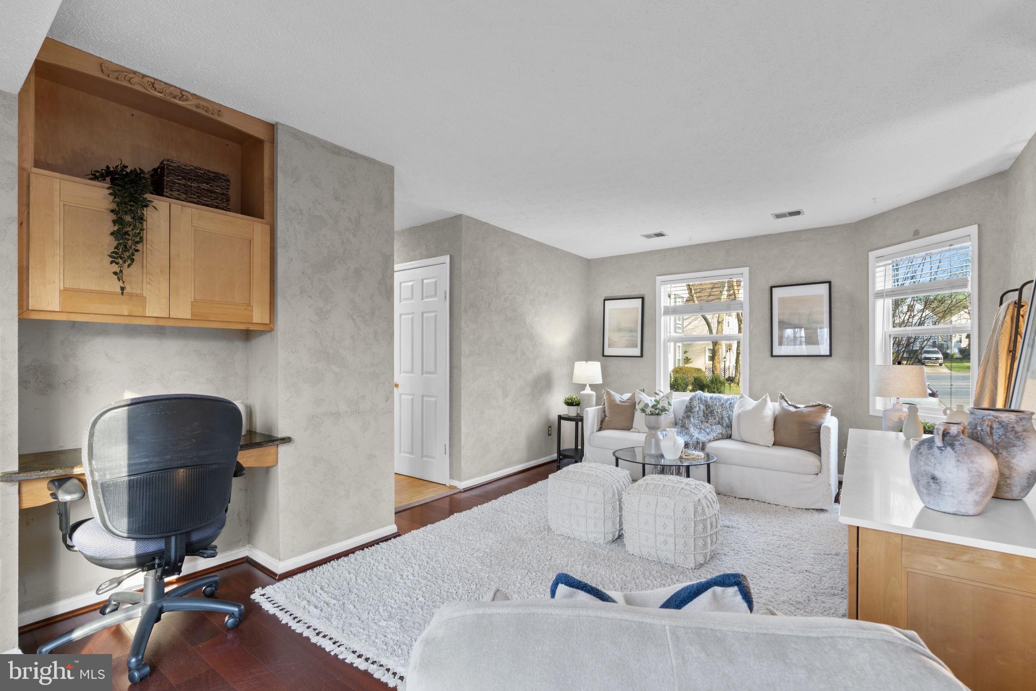 7254 RIDING HOOD CIRCLE