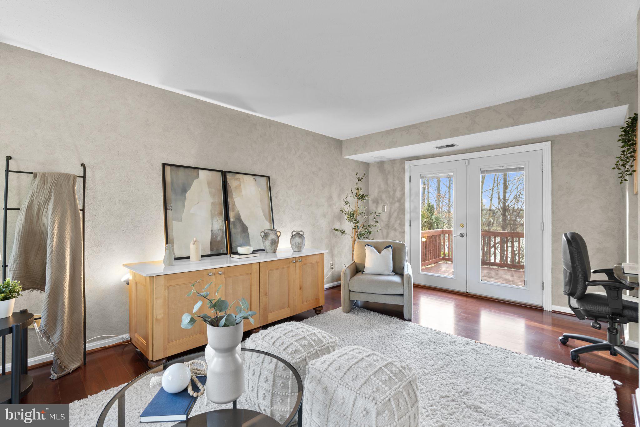 7254 RIDING HOOD CIRCLE