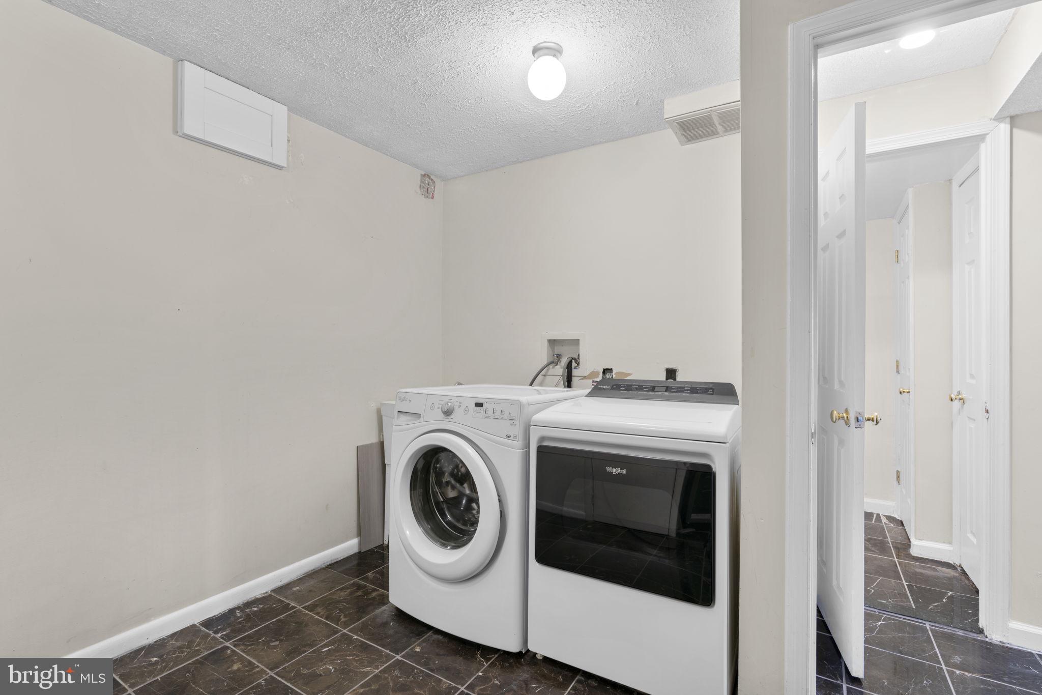 VILLAGE OF OWEN BROWN - Residential