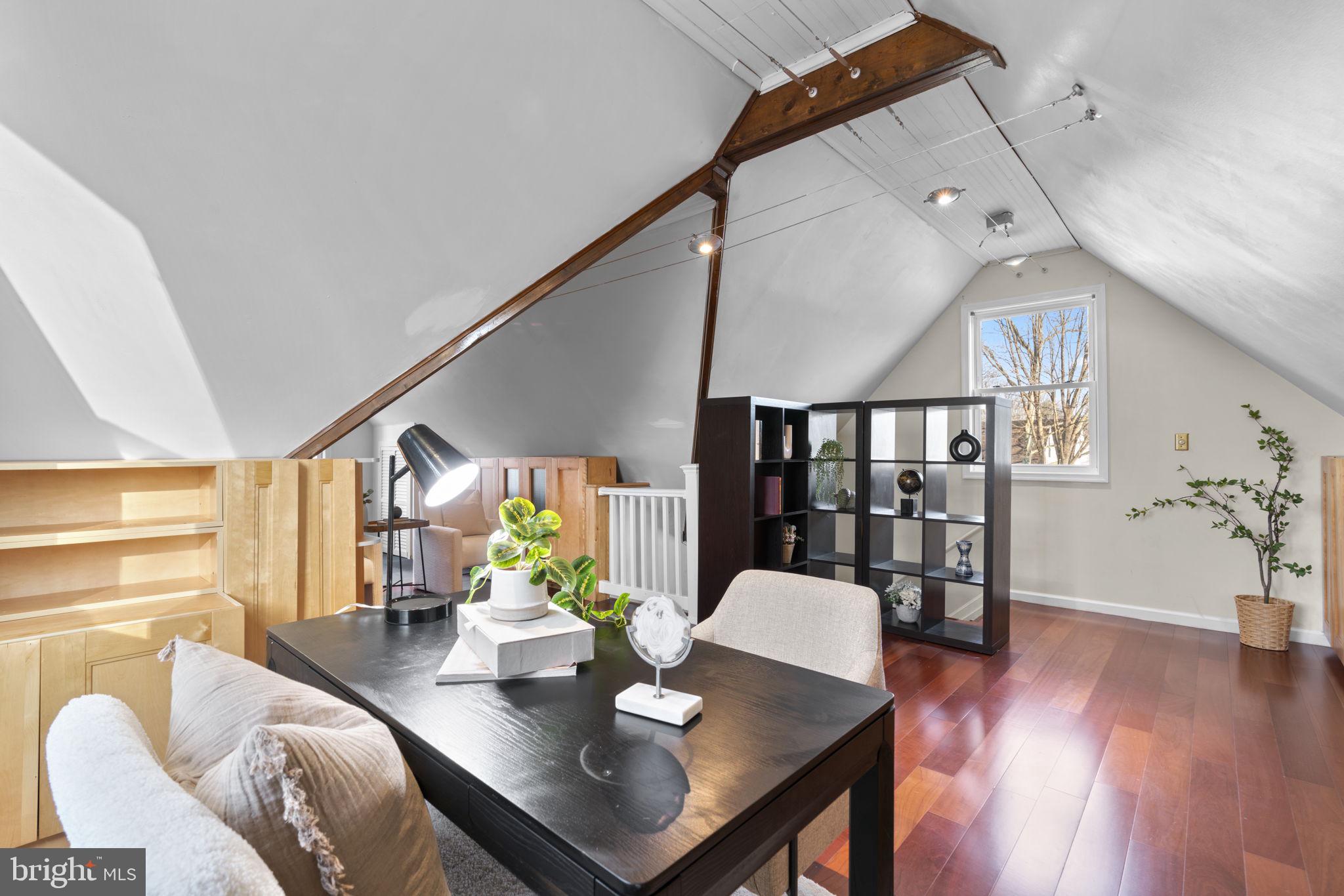 VILLAGE OF OWEN BROWN - Residential