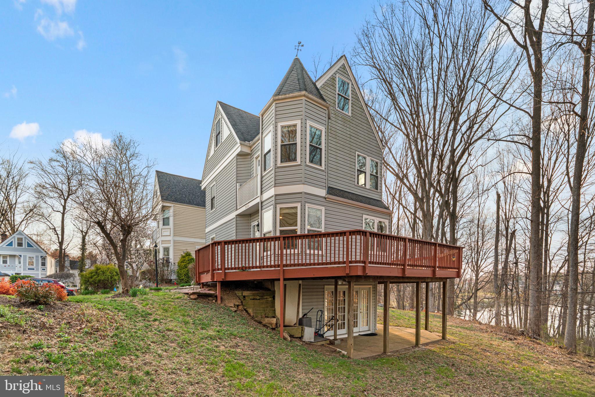 VILLAGE OF OWEN BROWN - Residential