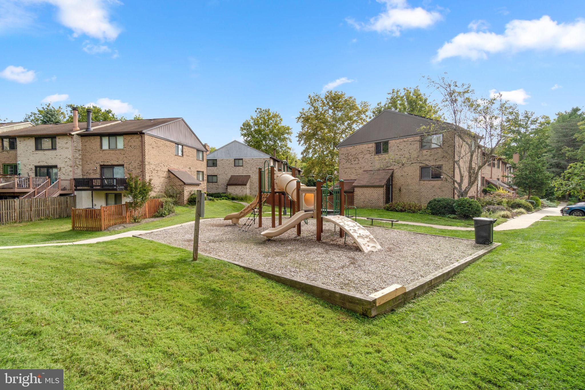 VILLAGE OF OWEN BROWN - Residential