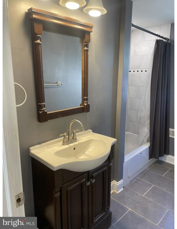 FISHTOWN - Residential Lease