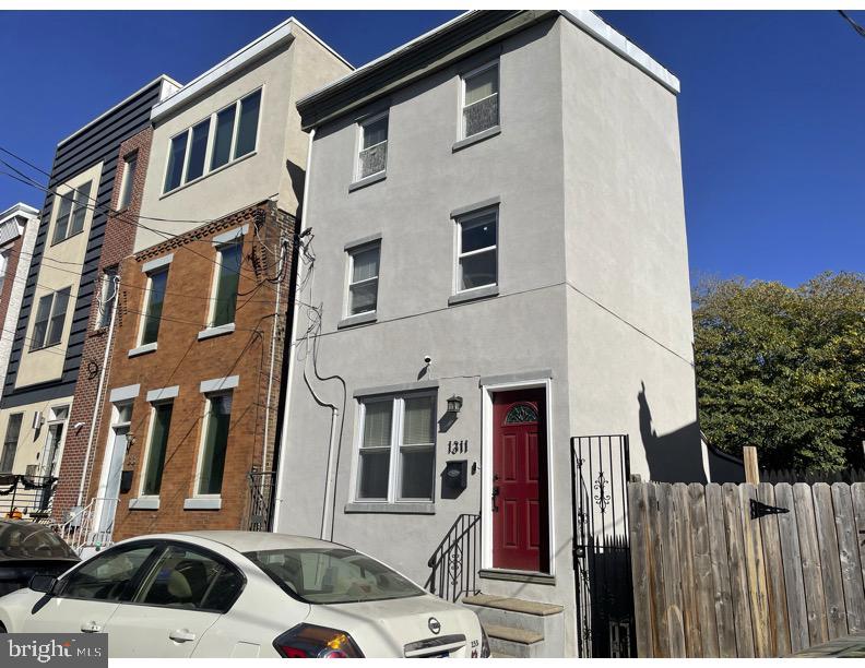 FISHTOWN - Residential Lease