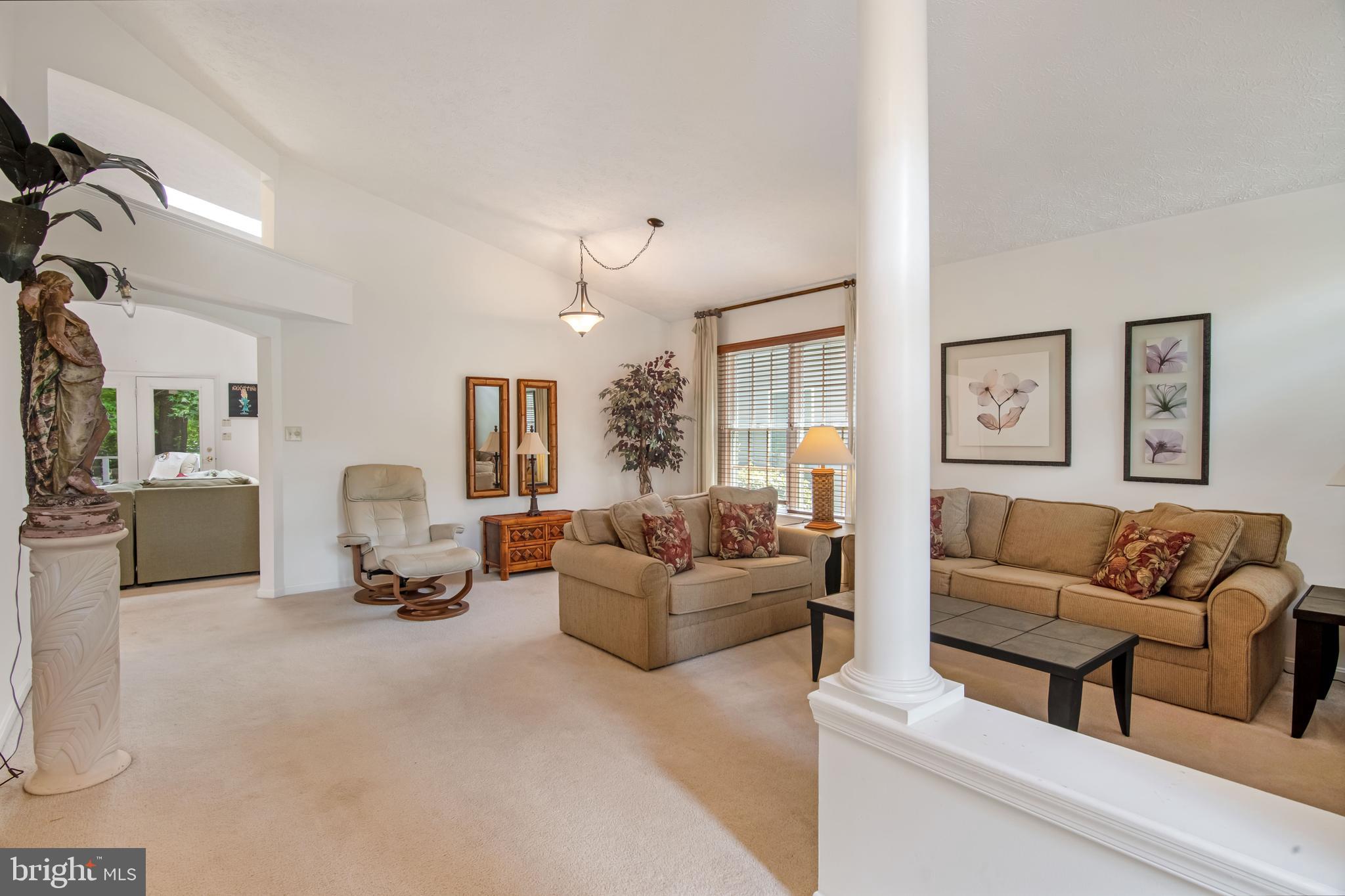 62 MARTINIQUE CIRCLE