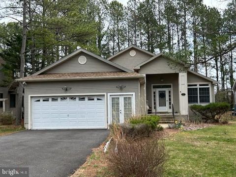 Homes For Sale - 62 Martinique Circle<br/> Worcester County, OCEAN PINES, MD 21811