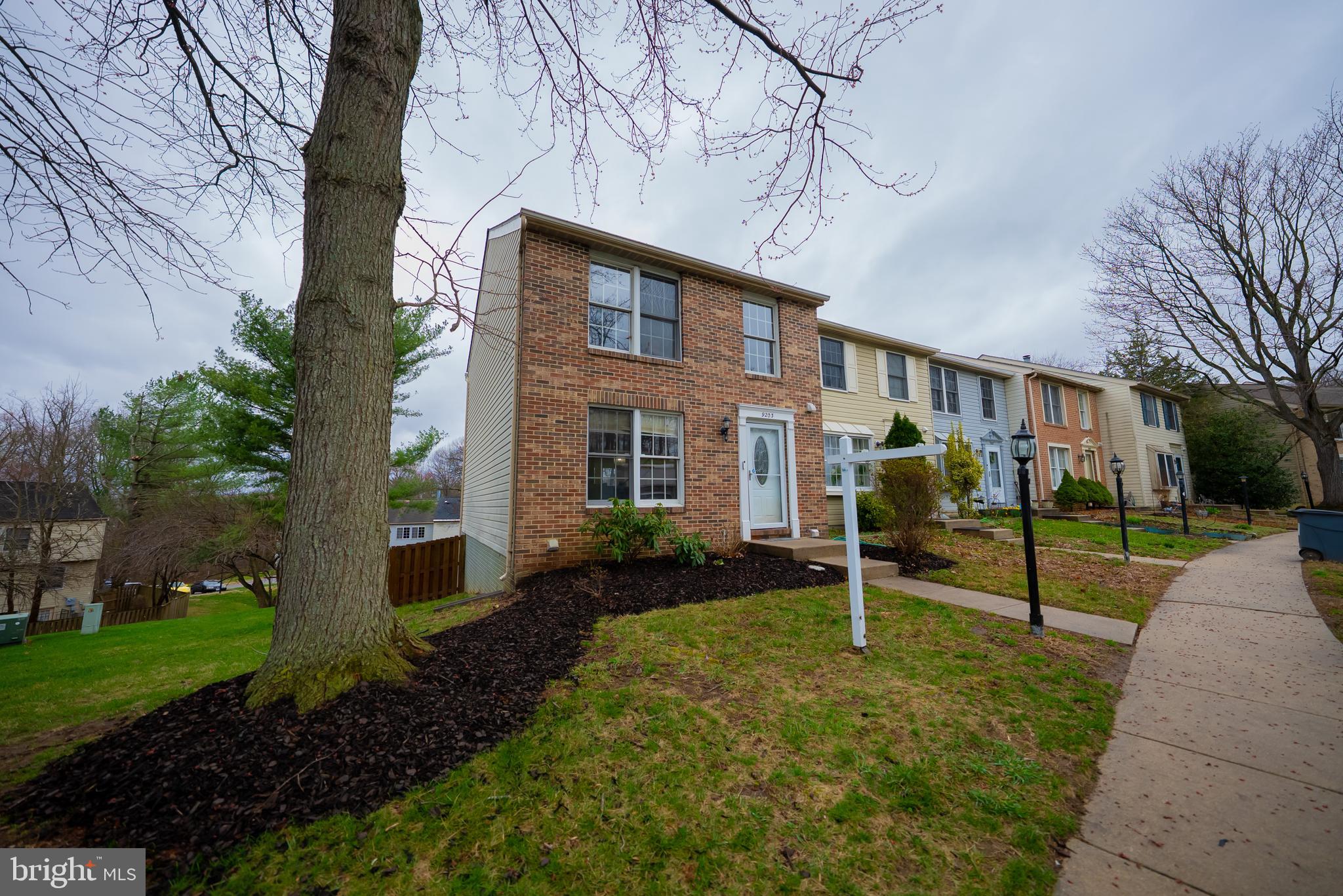 9203 SHEFFIELD HUNT COURT