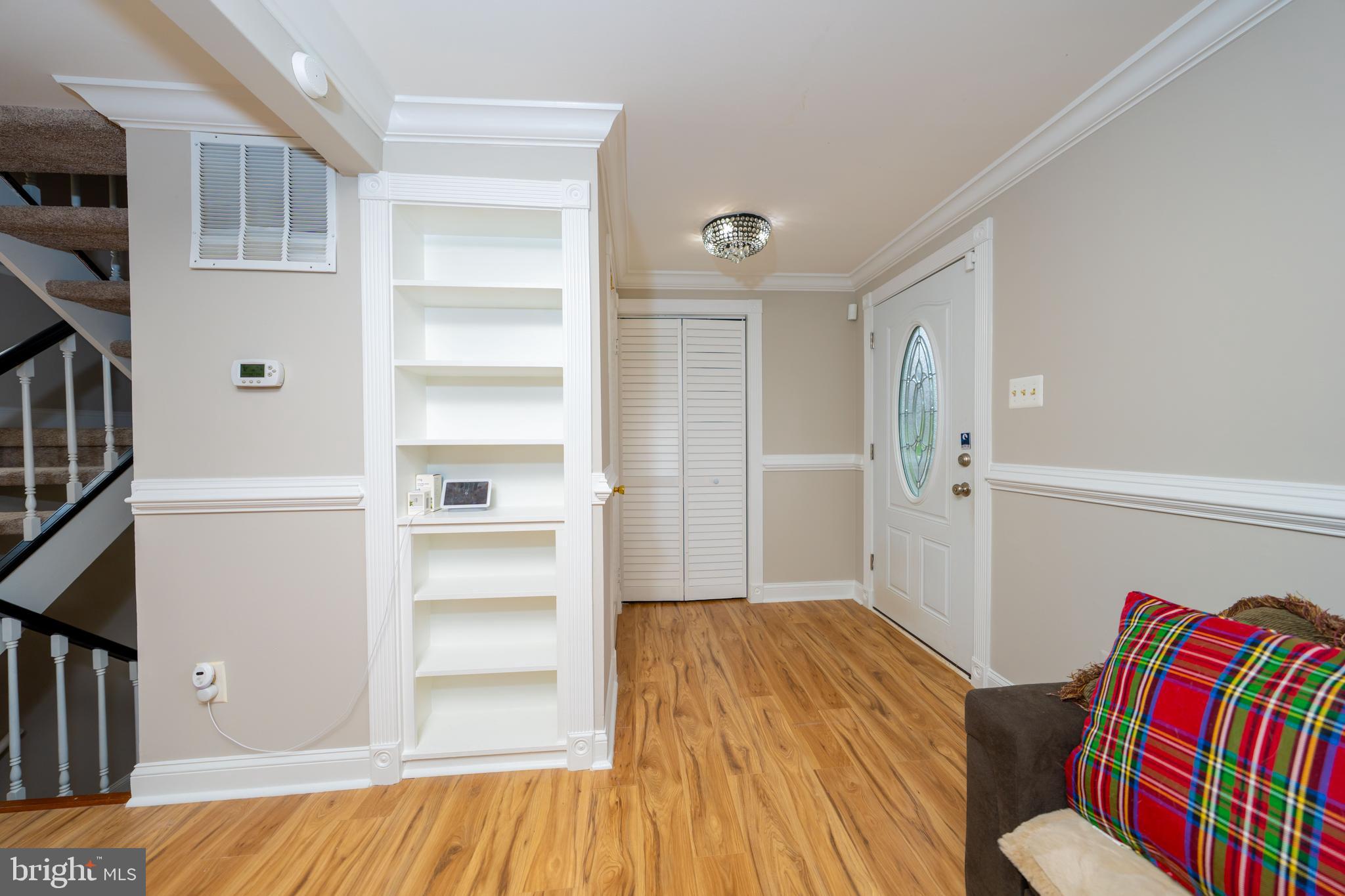 9203 SHEFFIELD HUNT COURT