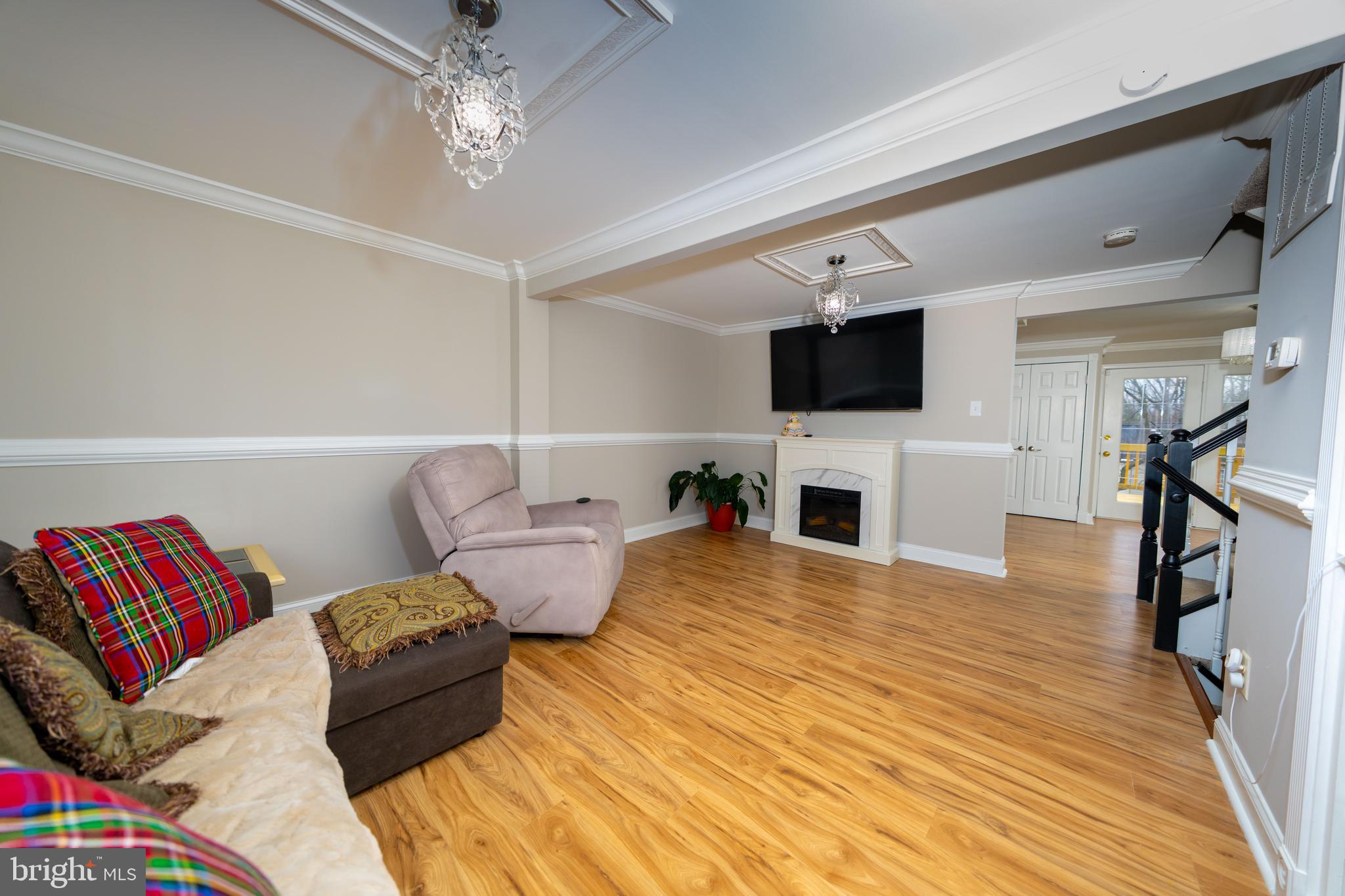 9203 SHEFFIELD HUNT COURT