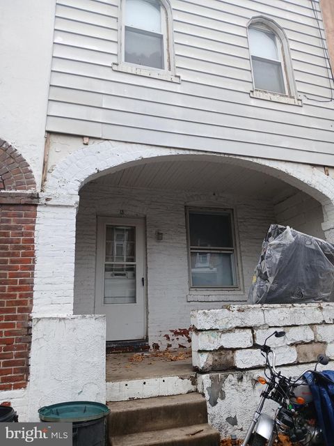 13 FLORENCE AVENUE DARBY PA 19023