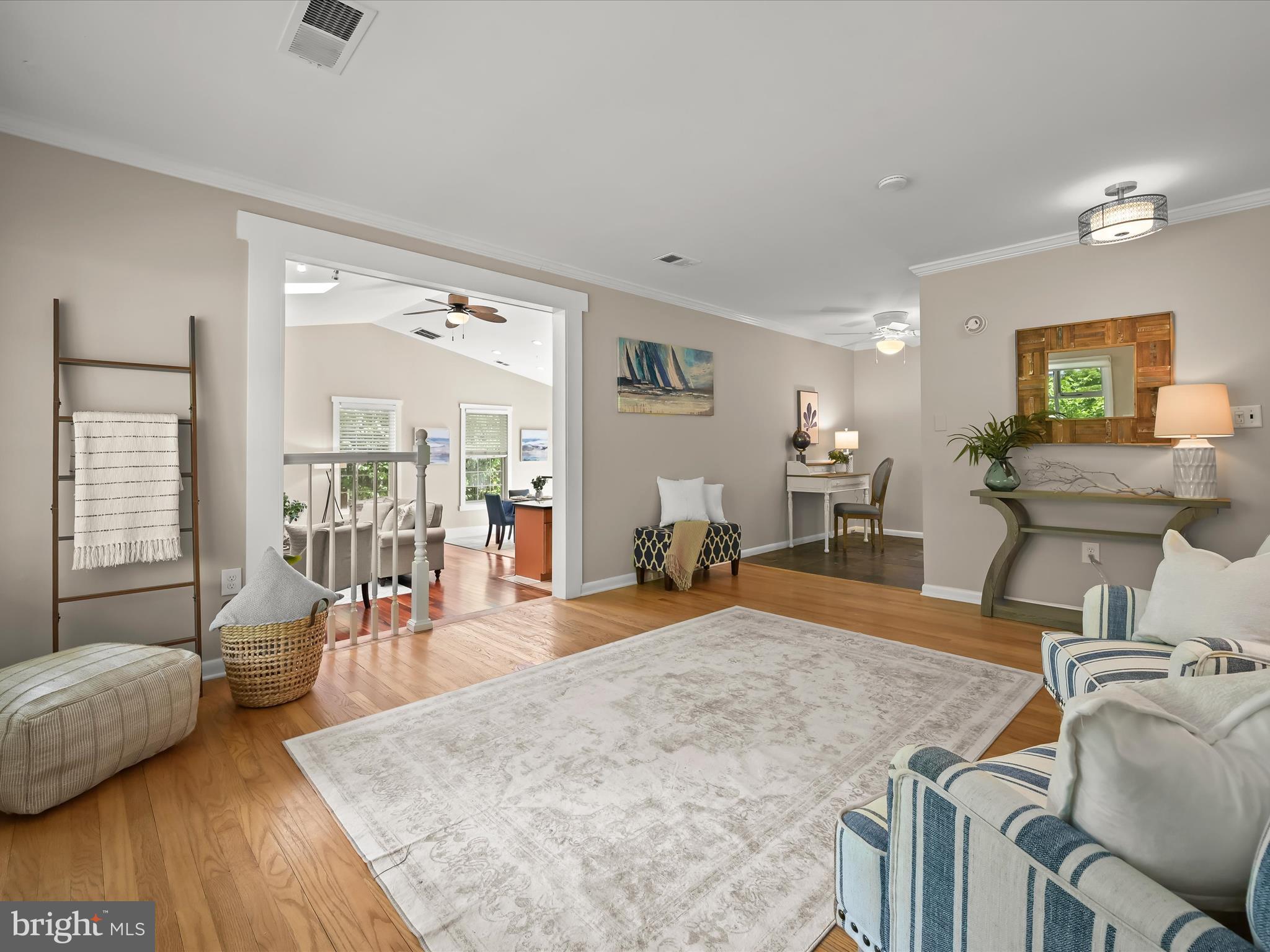 SUNRISE BEACH - Residential