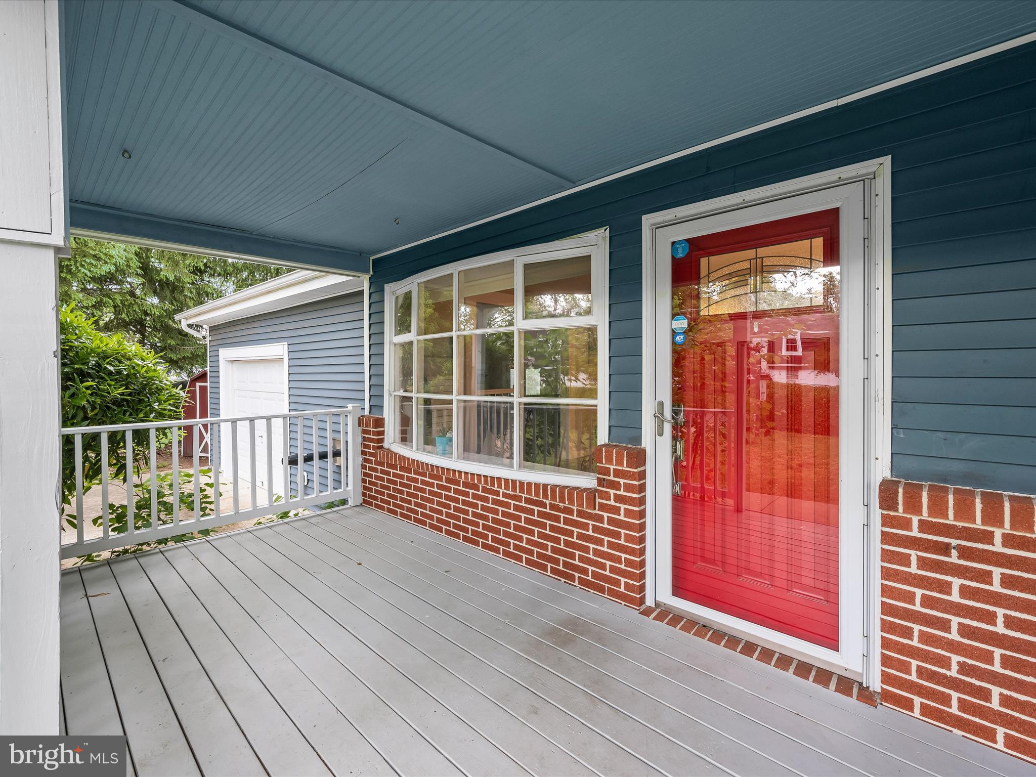 SUNRISE BEACH - Residential