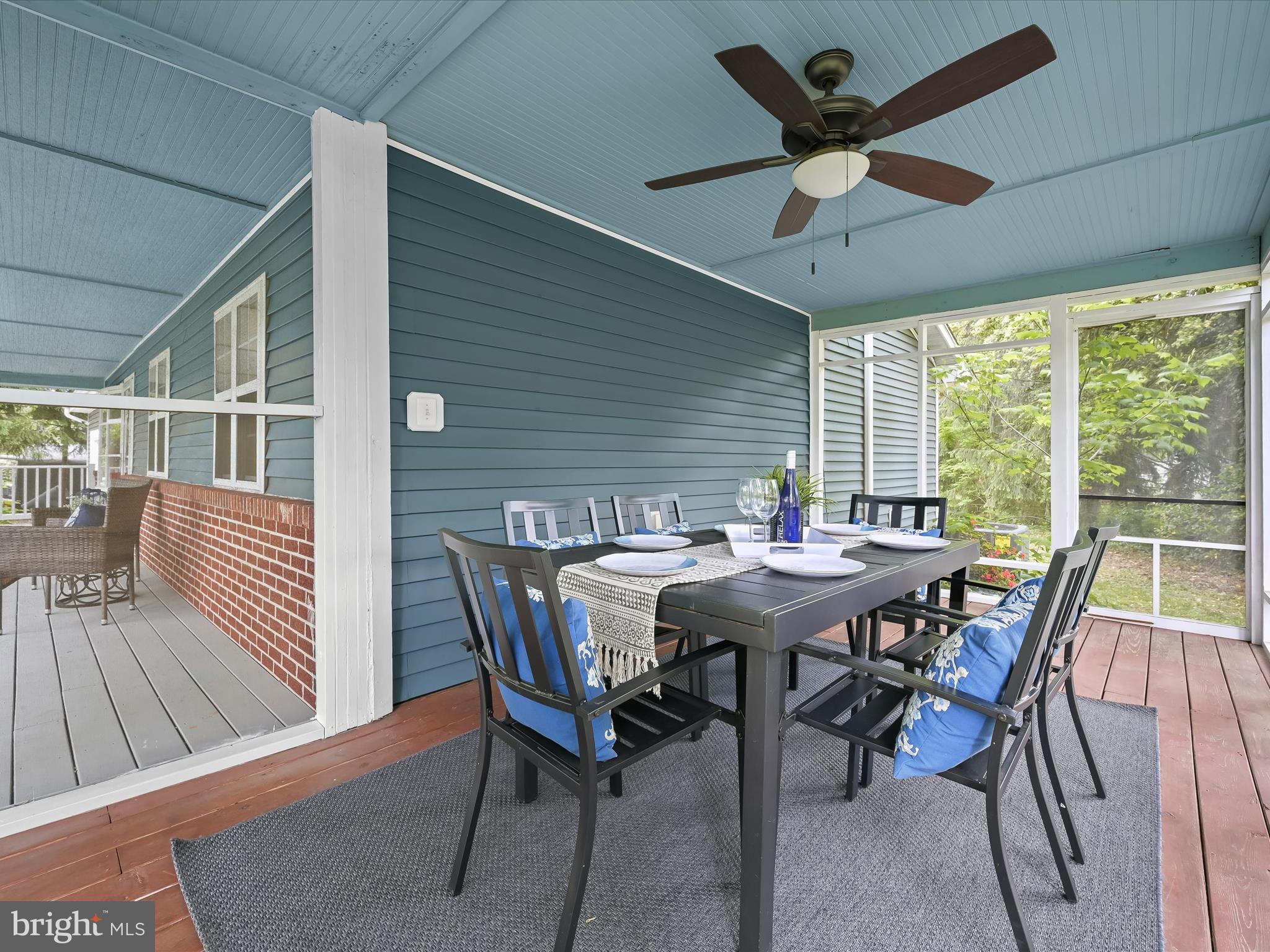 SUNRISE BEACH - Residential