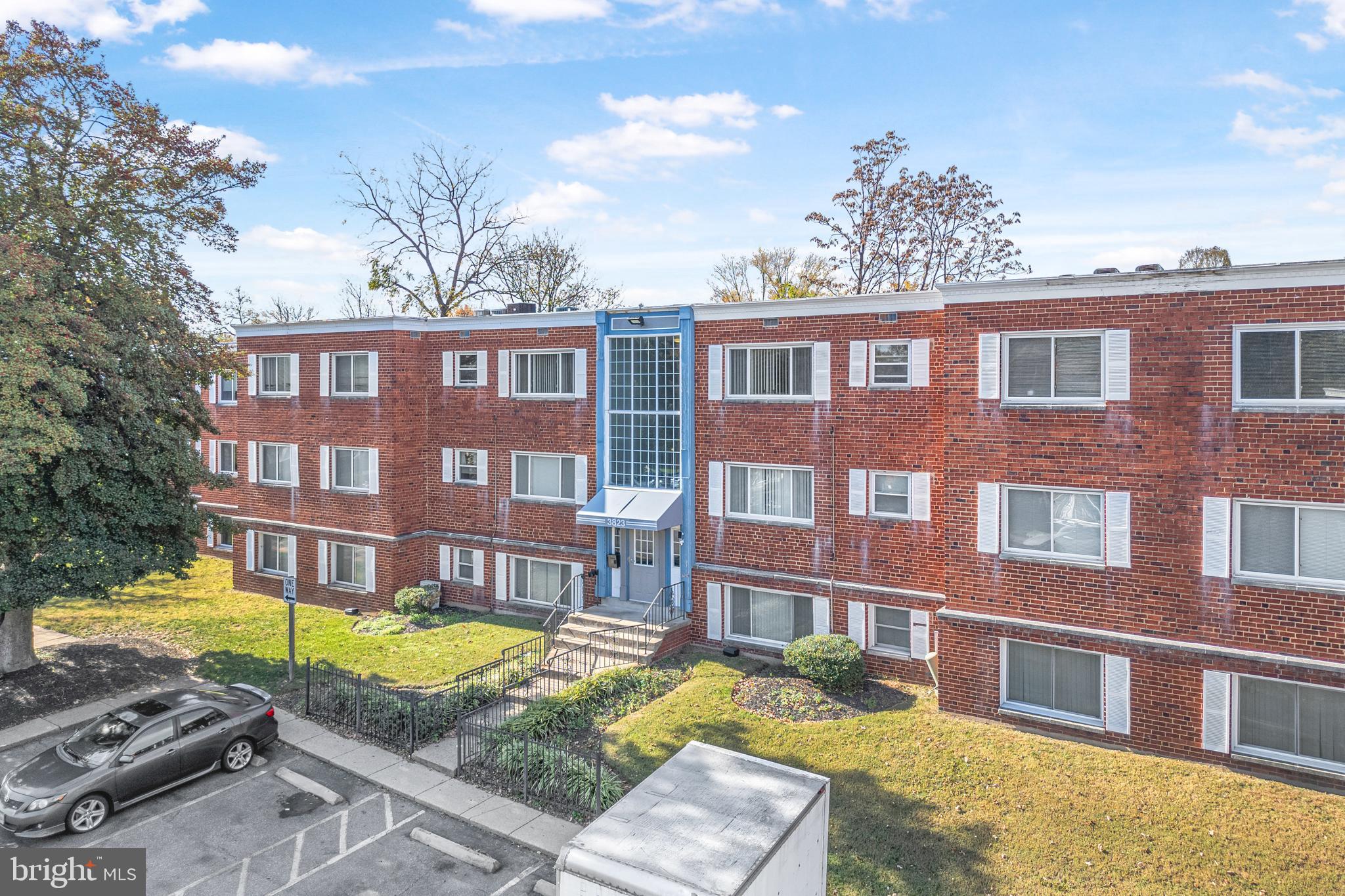 3823 HAMILTON STREET B-303