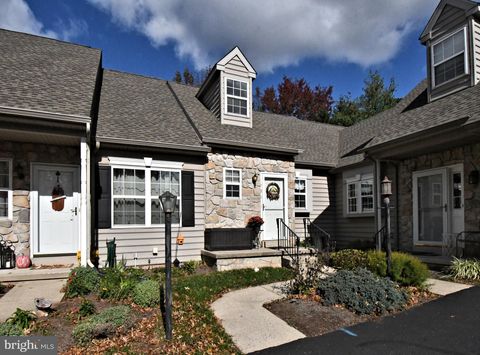 984 INDEPENDENCE LANE 13 LANSDALE PA 19446
