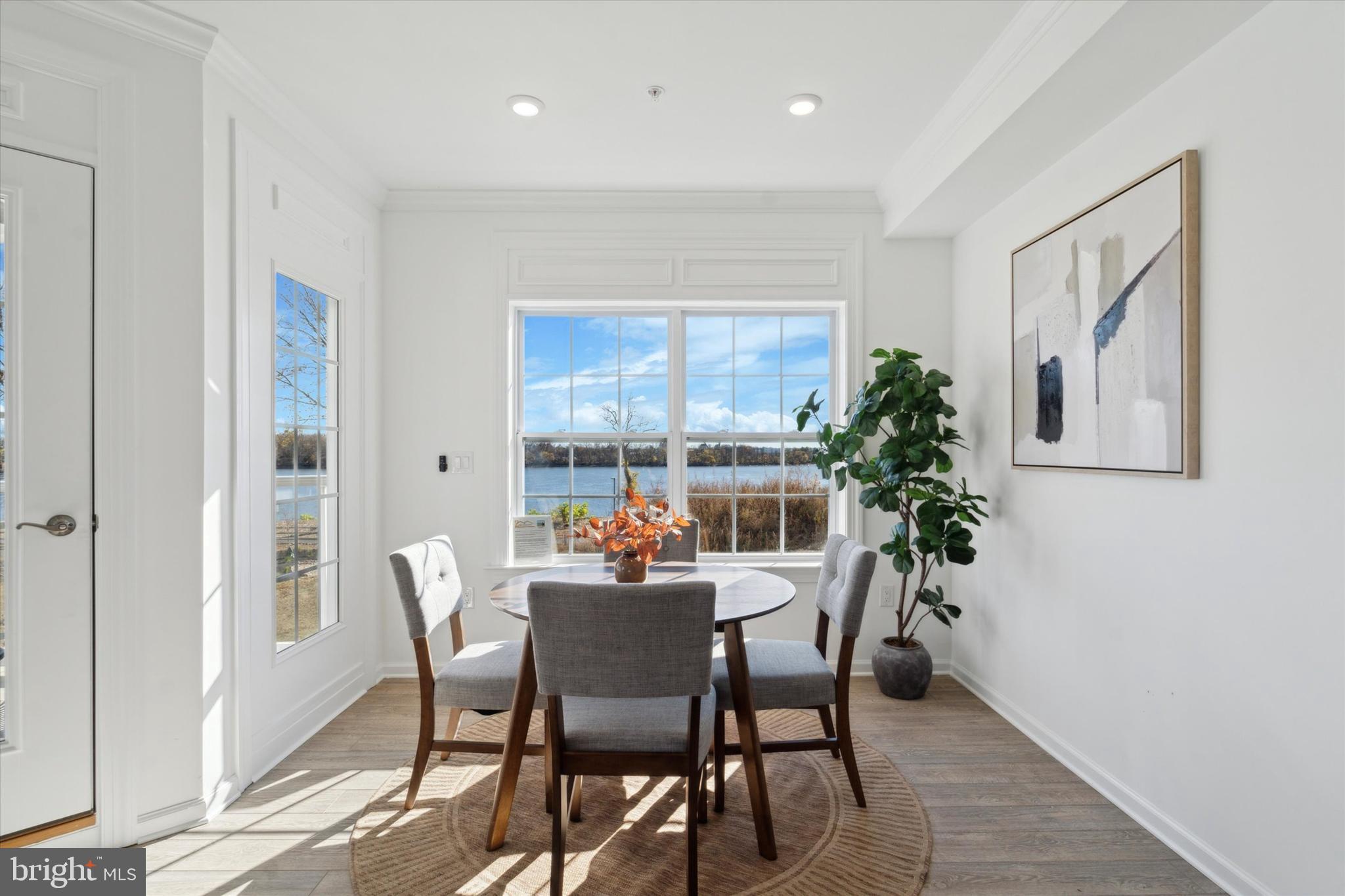 RADCLIFFE COURT - Residential