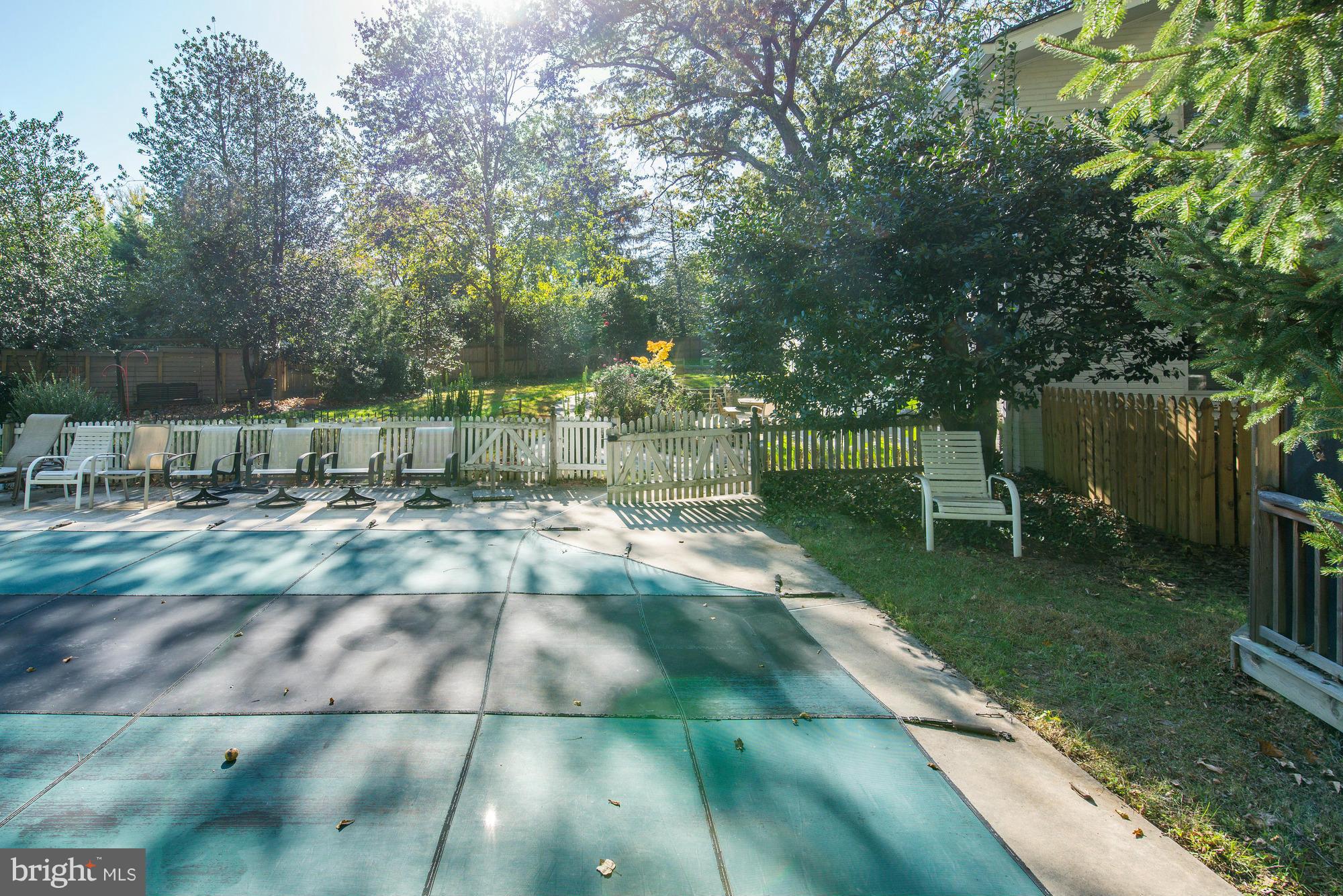 BRADLEY HILLS - Residential