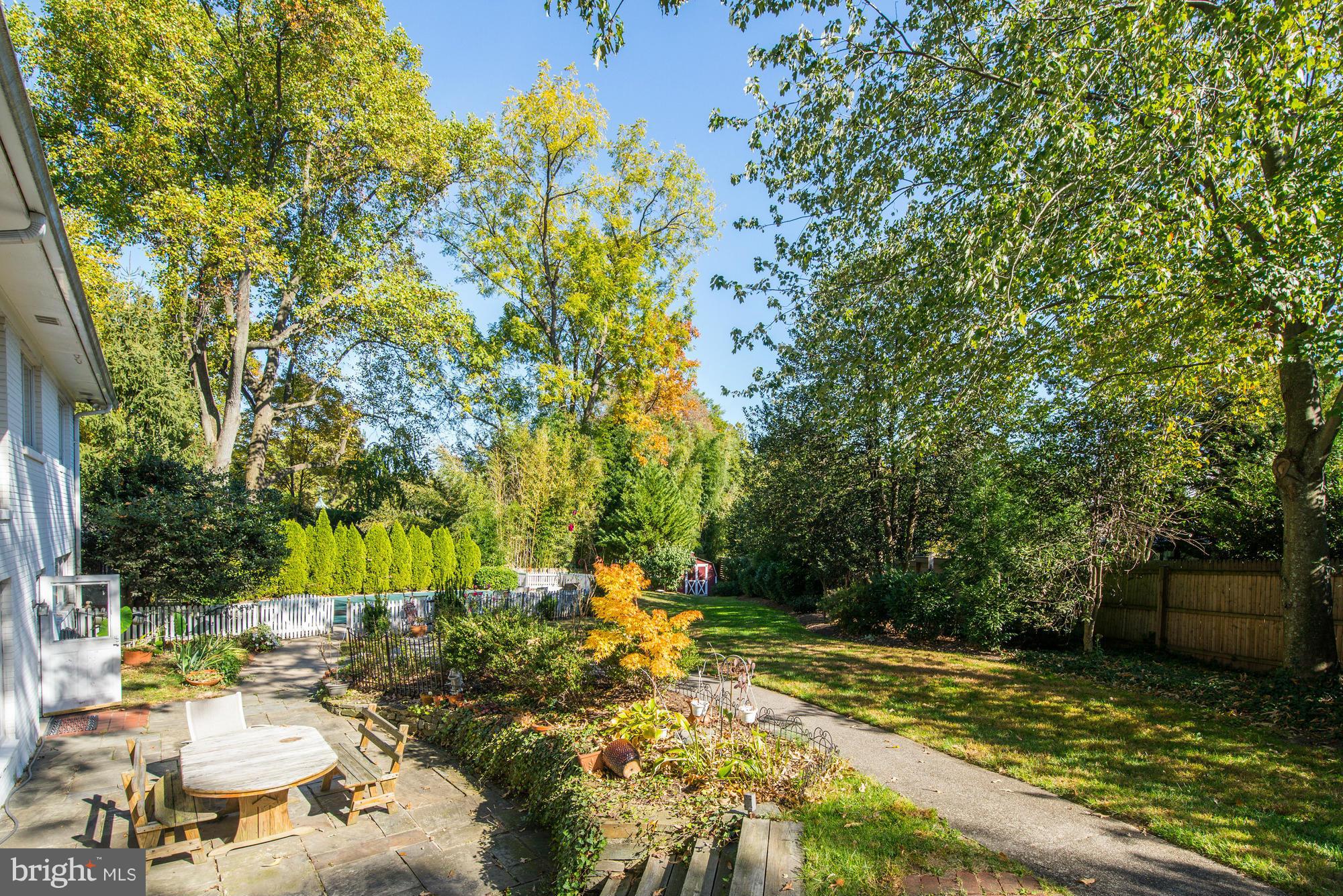 BRADLEY HILLS - Residential