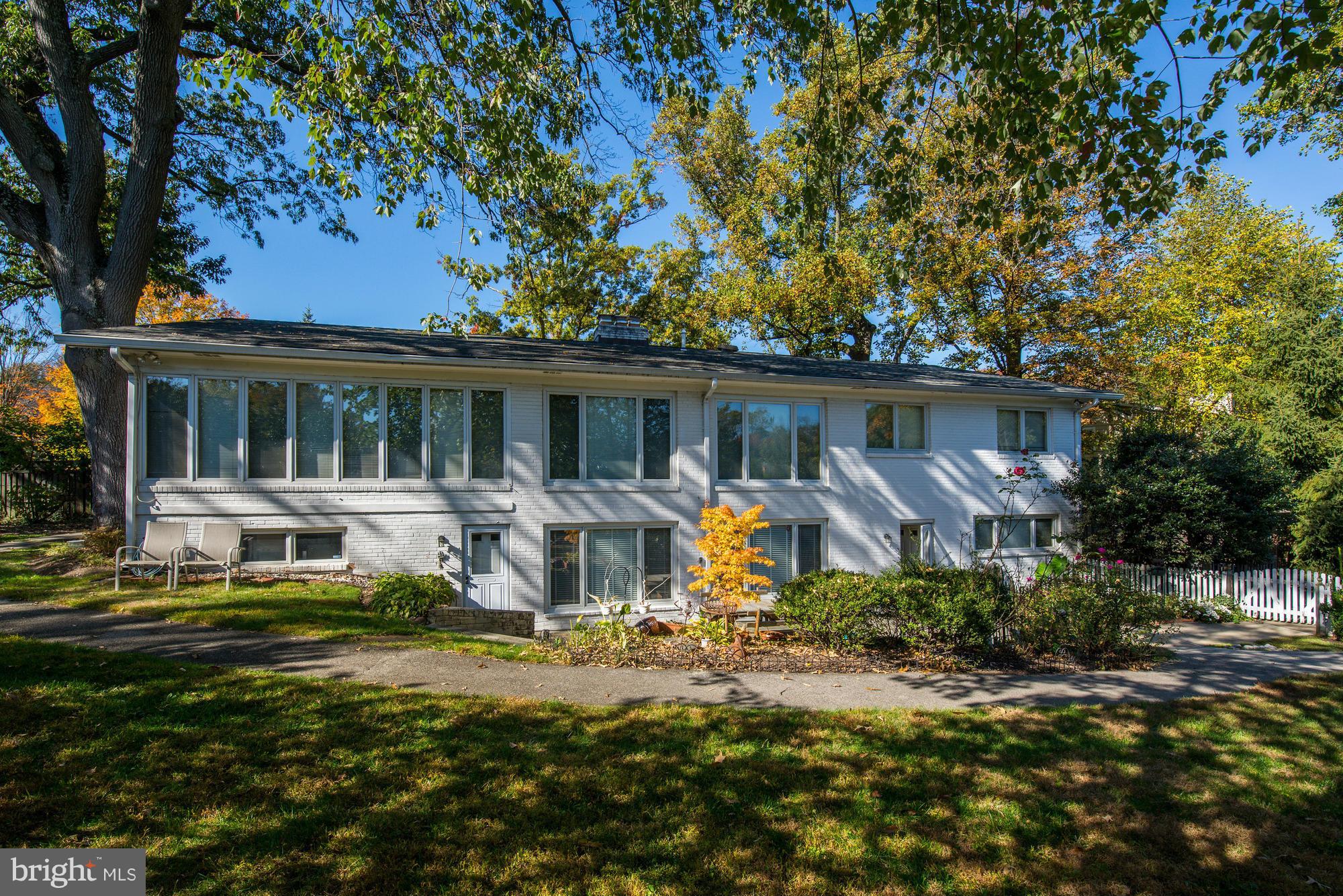 BRADLEY HILLS - Residential