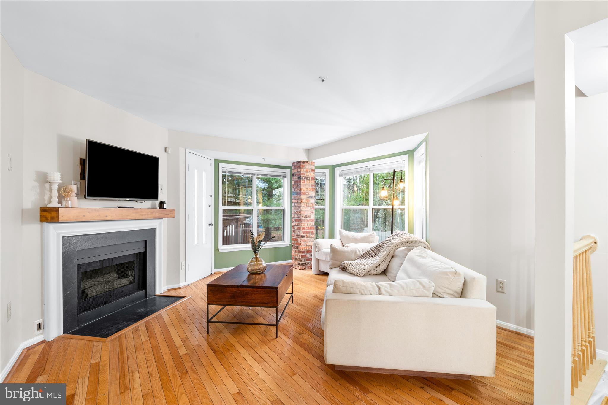 3420 WHISPERING HILLS PLACE