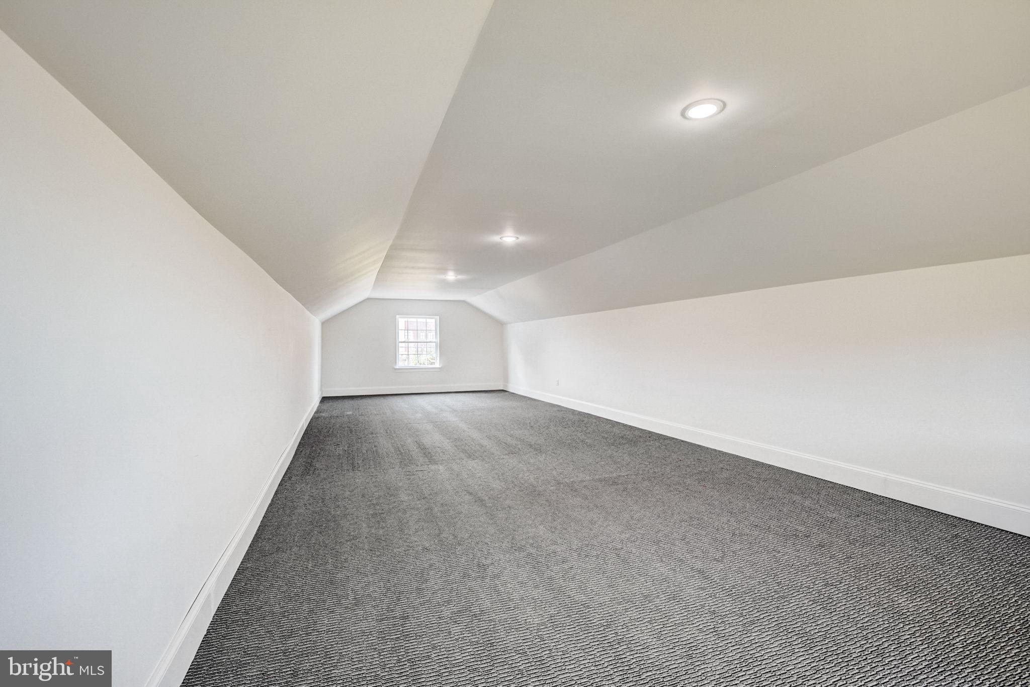 COLD POINT - Residential