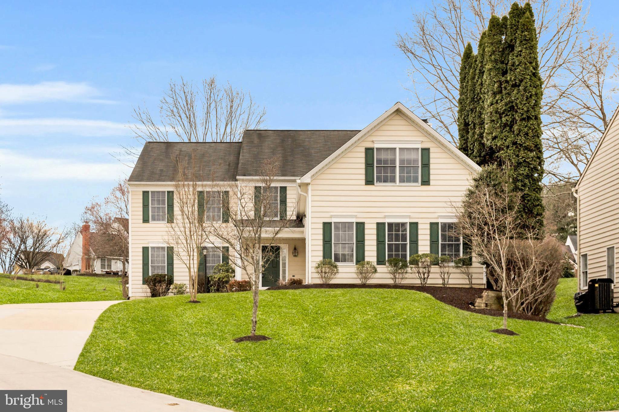 VILLAGE OF RIVER HILL - Residential