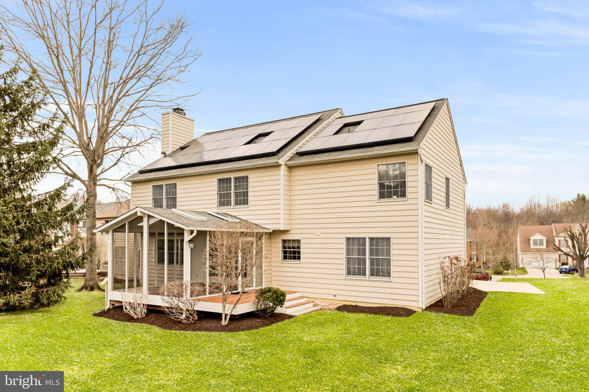 VILLAGE OF RIVER HILL - Residential