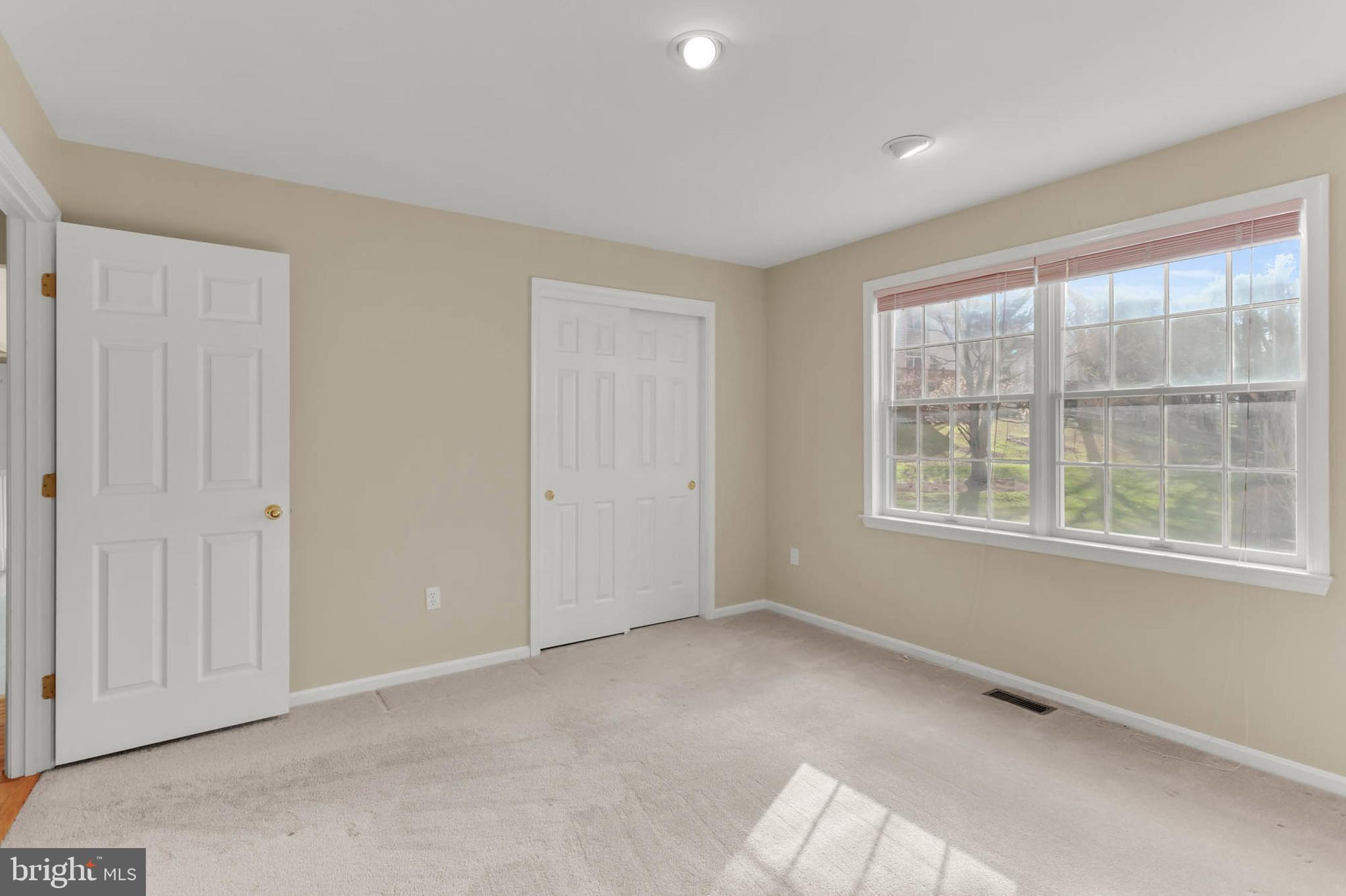 VILLAGE OF RIVER HILL - Residential