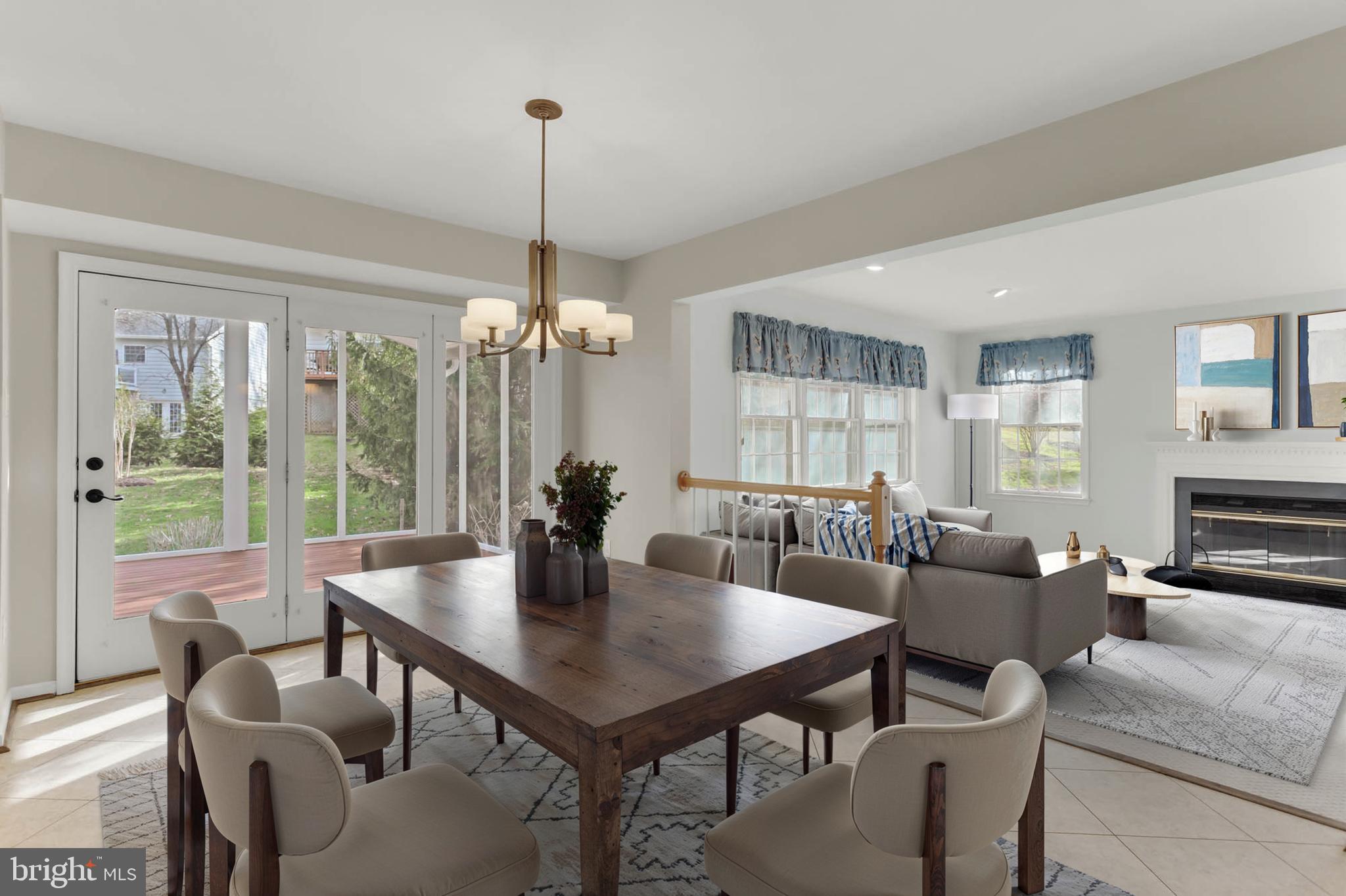 VILLAGE OF RIVER HILL - Residential