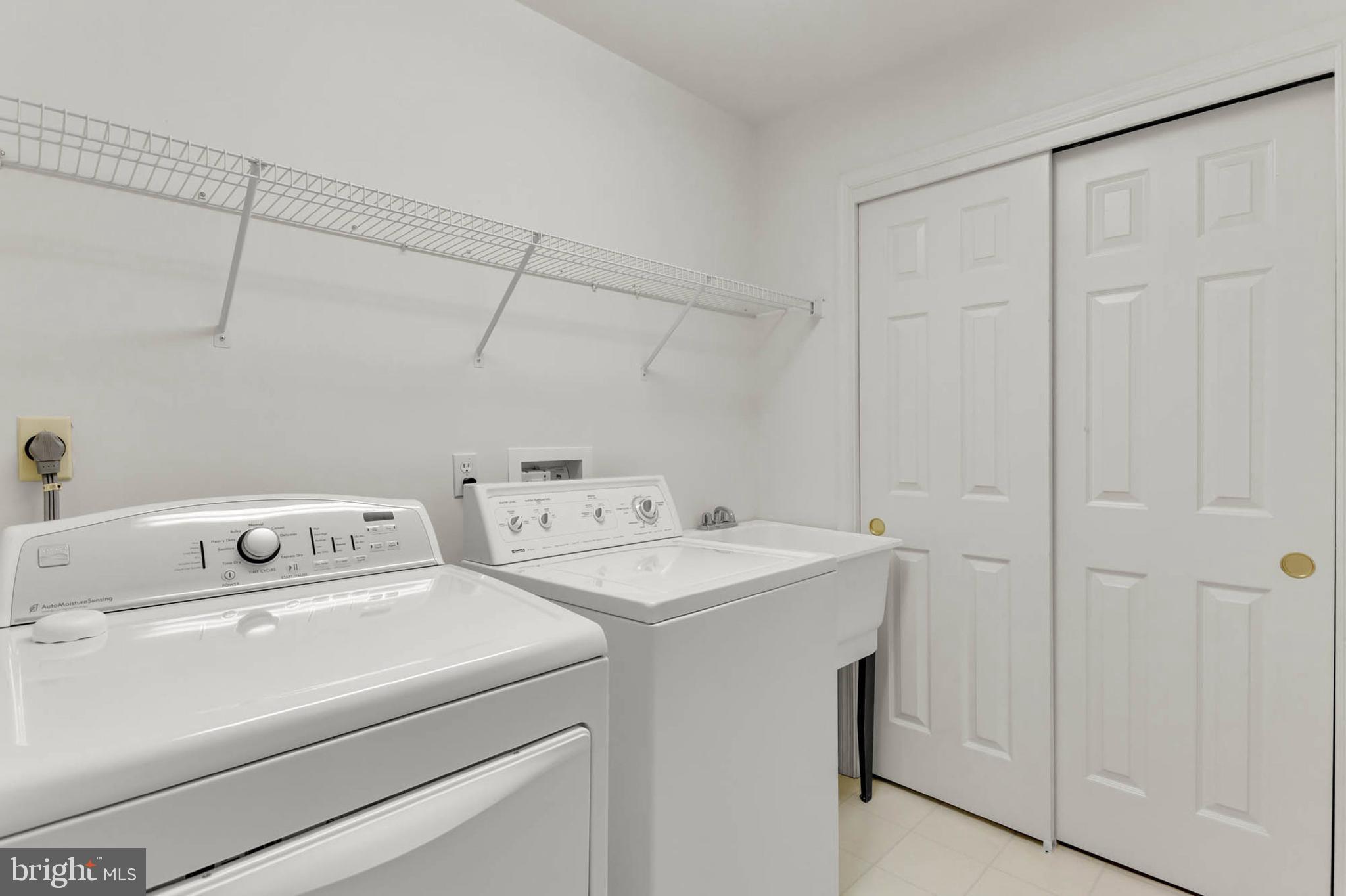 VILLAGE OF RIVER HILL - Residential