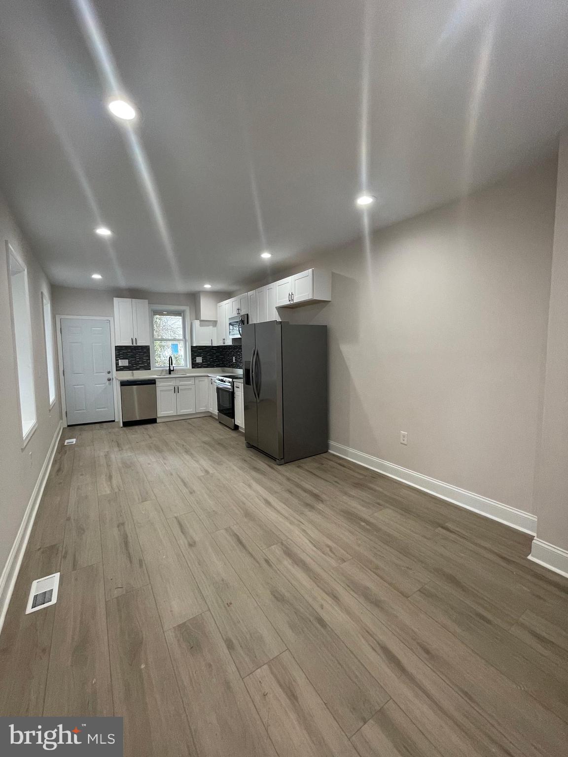 OLIVER - Residential Lease