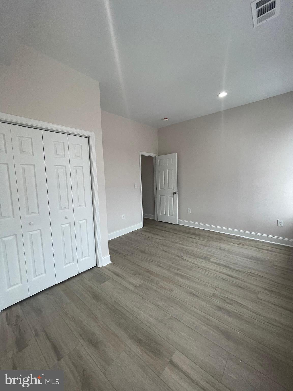 OLIVER - Residential Lease