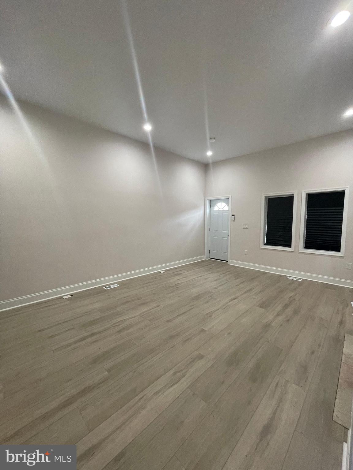 OLIVER - Residential Lease