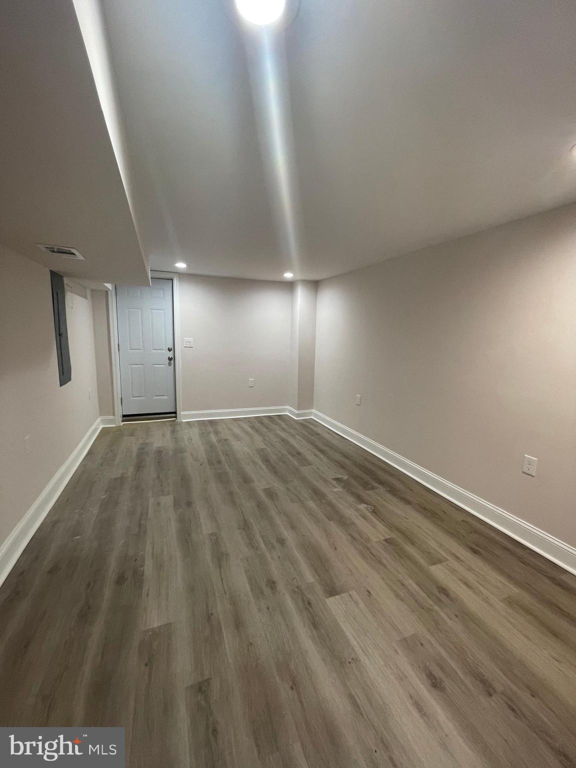 OLIVER - Residential Lease