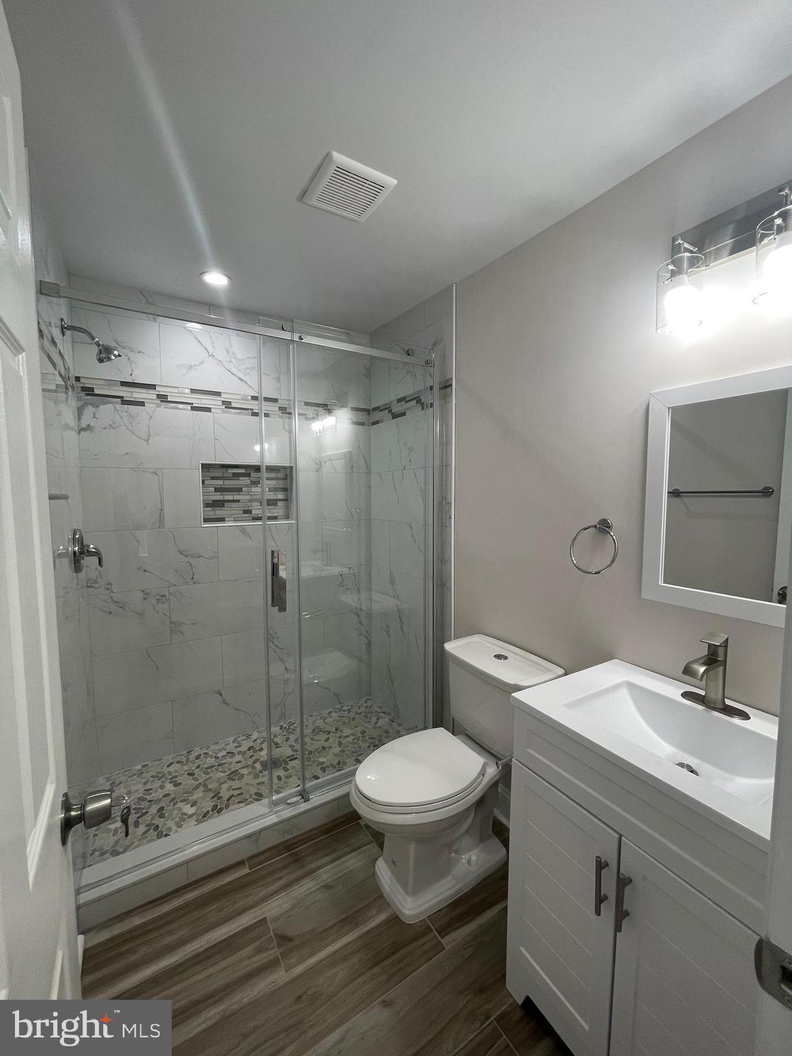 OLIVER - Residential Lease