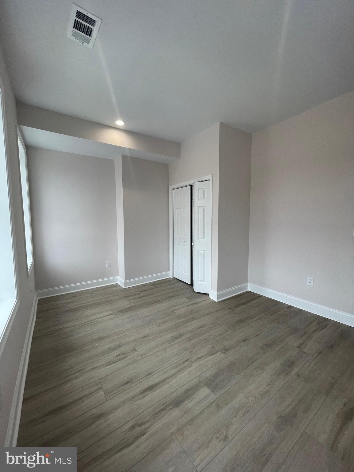 OLIVER - Residential Lease